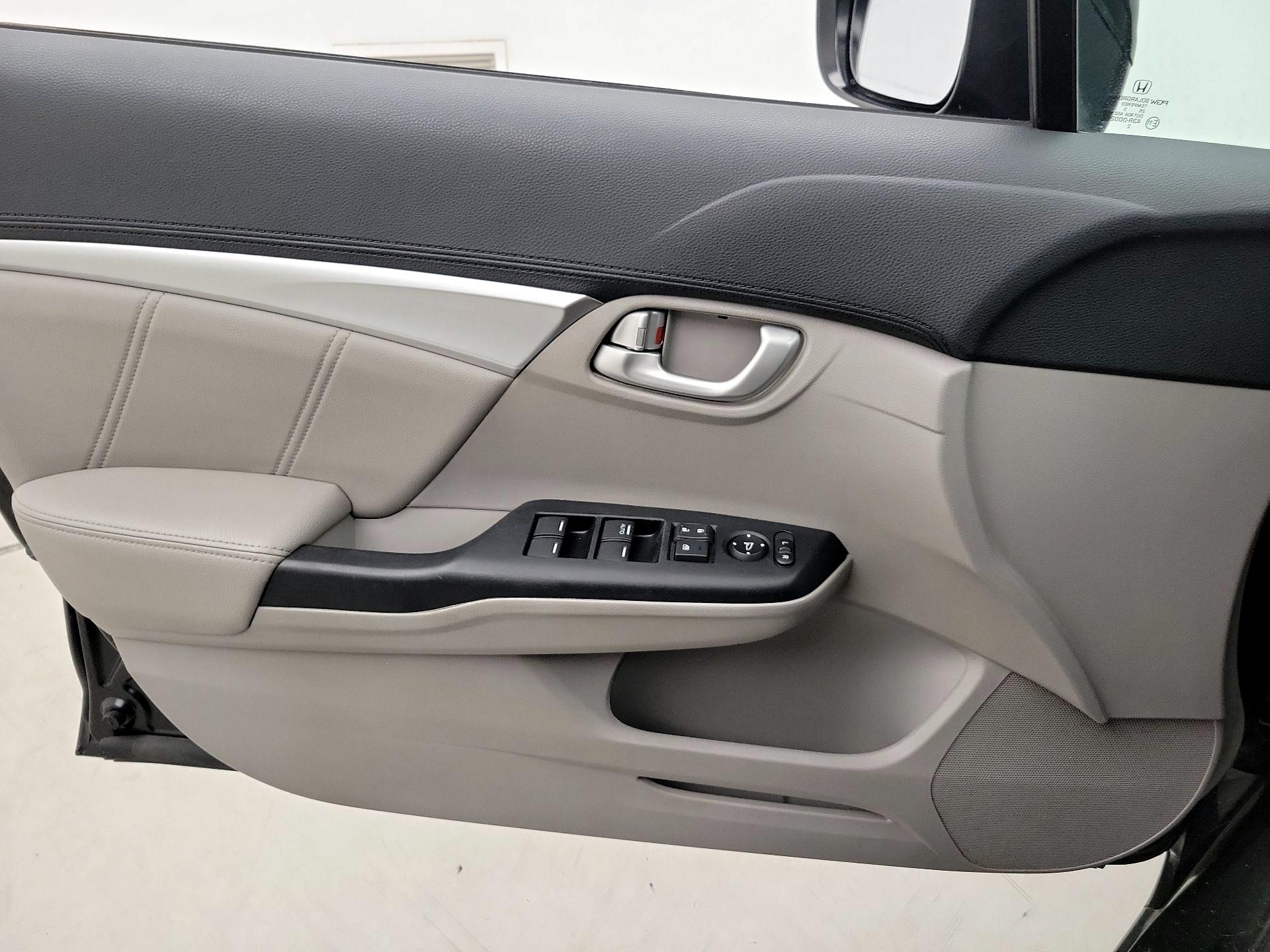 Thumbnail: 2015 Honda Civic - 12