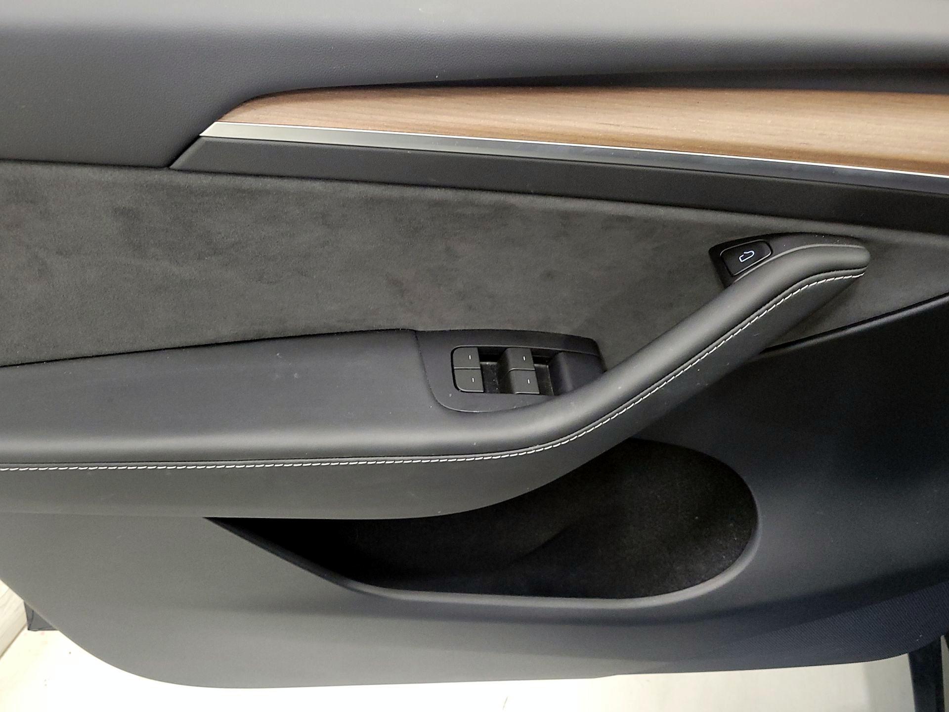 Thumbnail: 2024 Tesla Model Y - 12