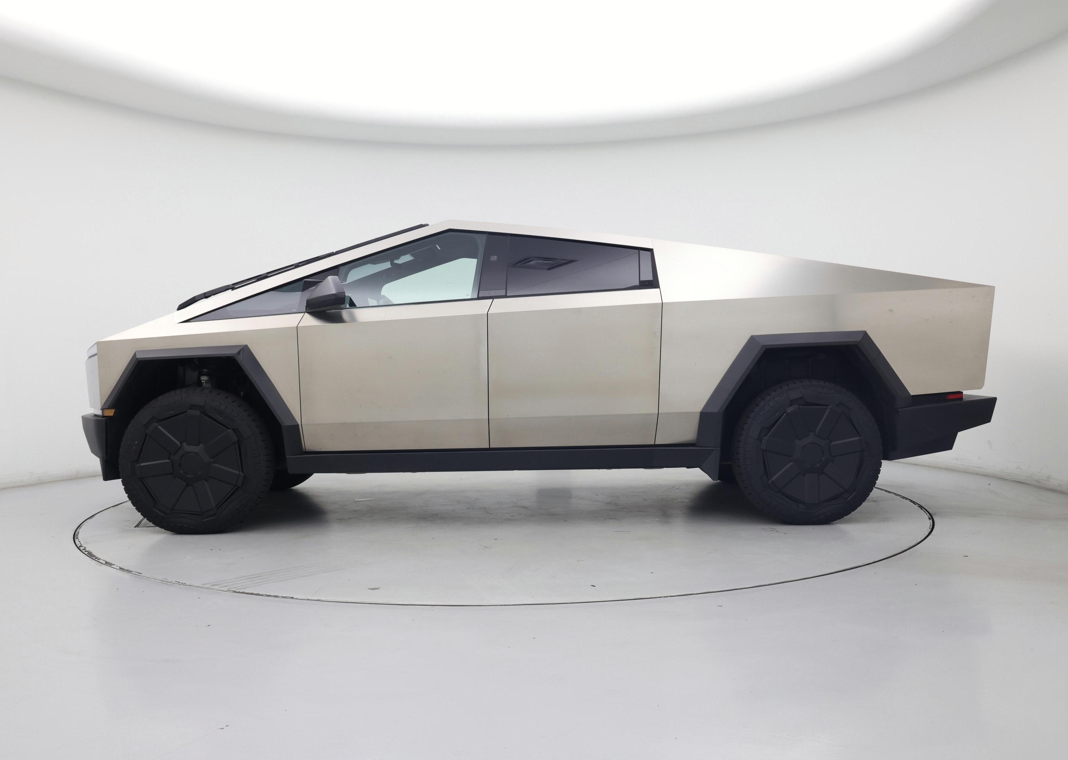 Thumbnail: 2024 Tesla Cybertruck - 3