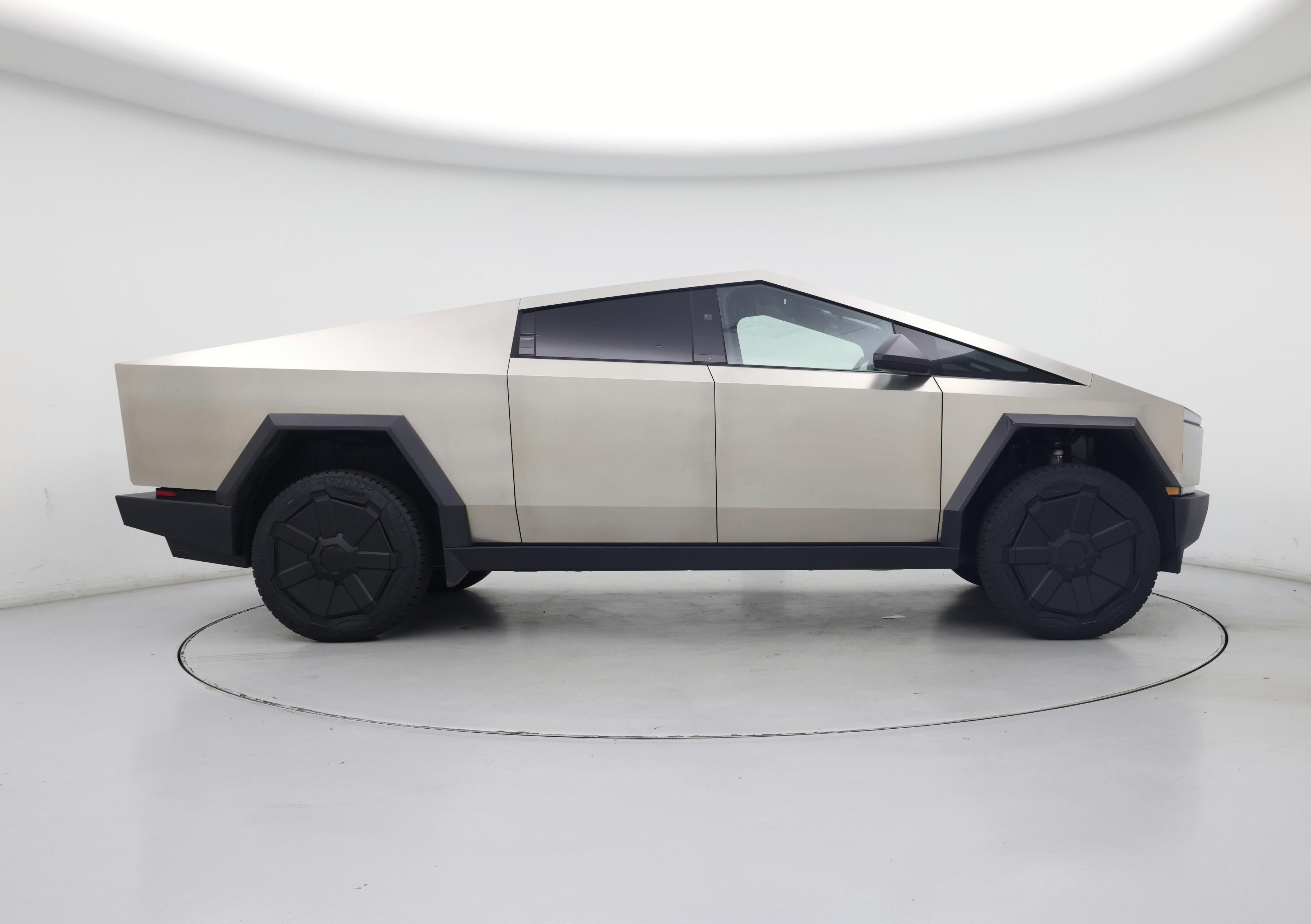 Thumbnail: 2024 Tesla Cybertruck - 7