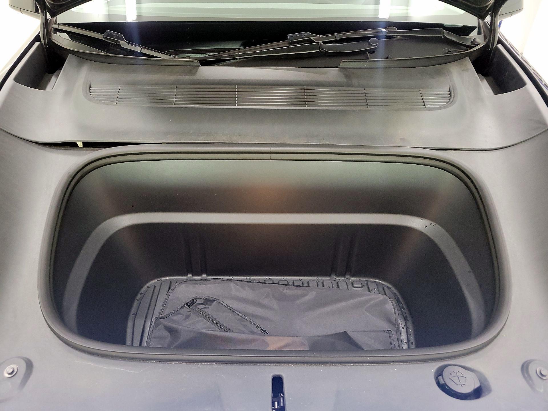 Thumbnail: 2026 Tesla Model Y - 19