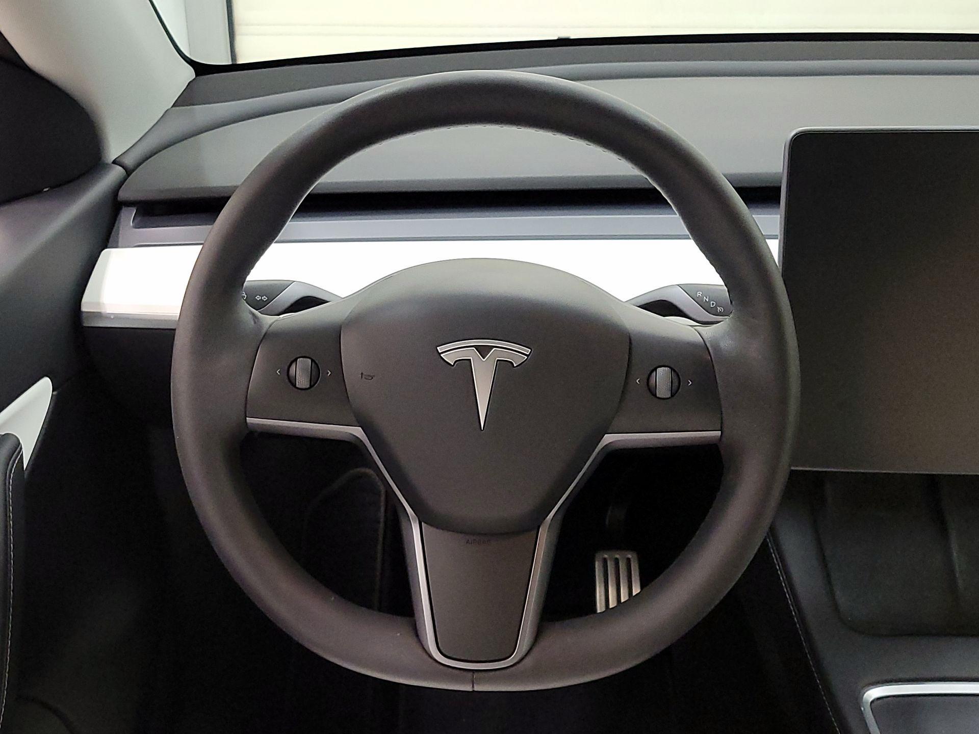 Thumbnail: 2022 Tesla Model Y - 10