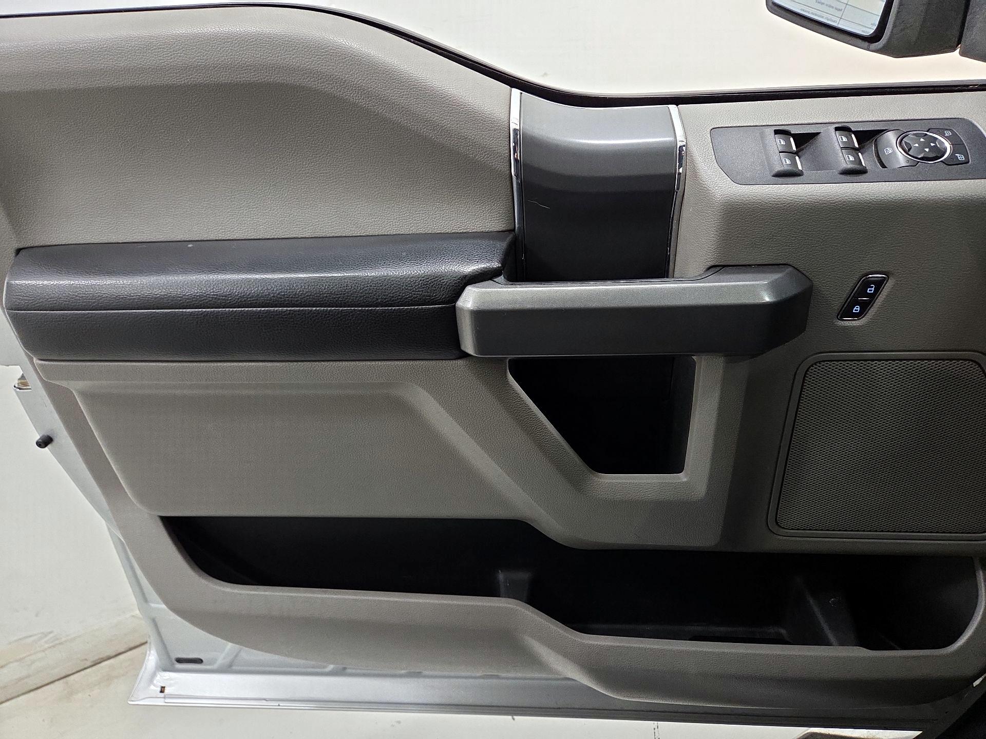 Thumbnail: 2015 Ford F-150 - 12