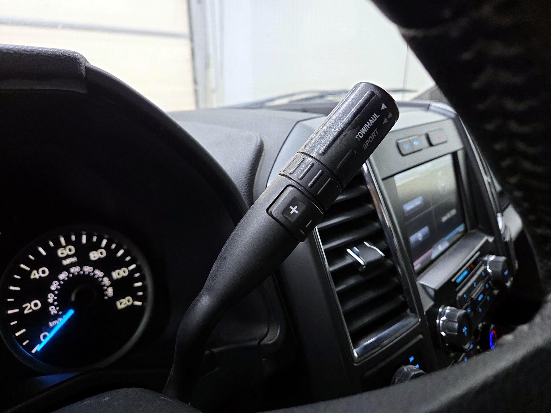 Thumbnail: 2015 Ford F-150 - 17