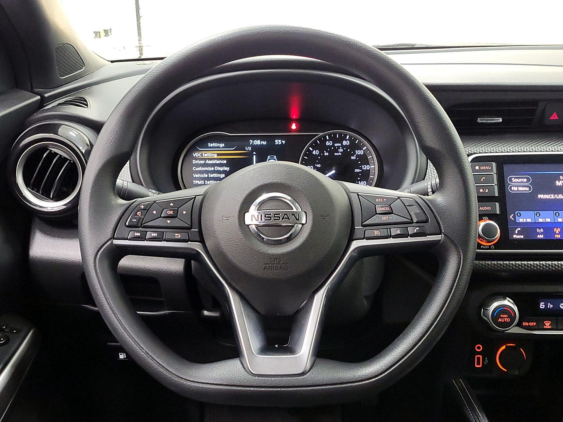 Thumbnail: 2020 Nissan Kicks - 10