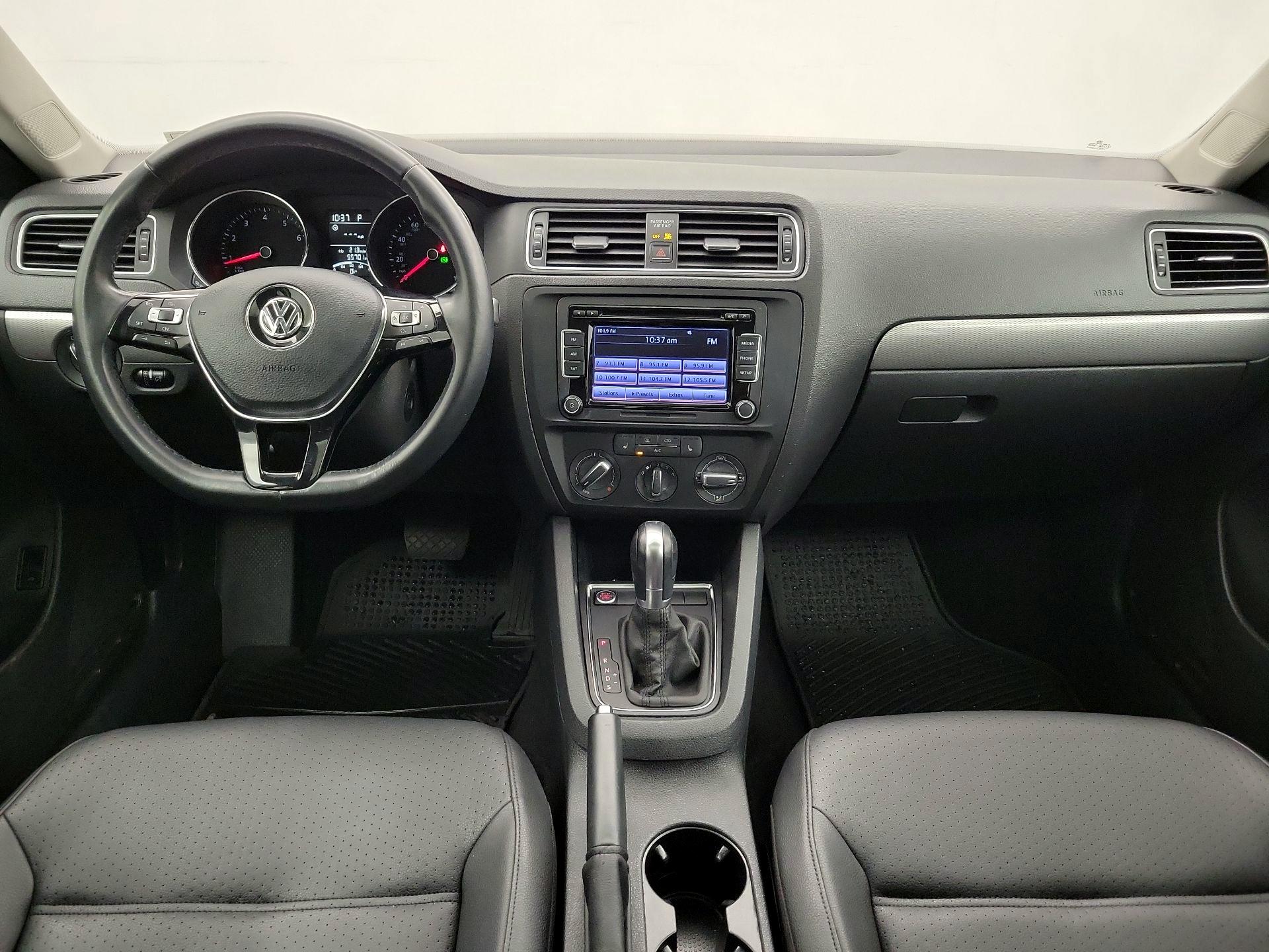 Thumbnail: 2015 Volkswagen Jetta - 9