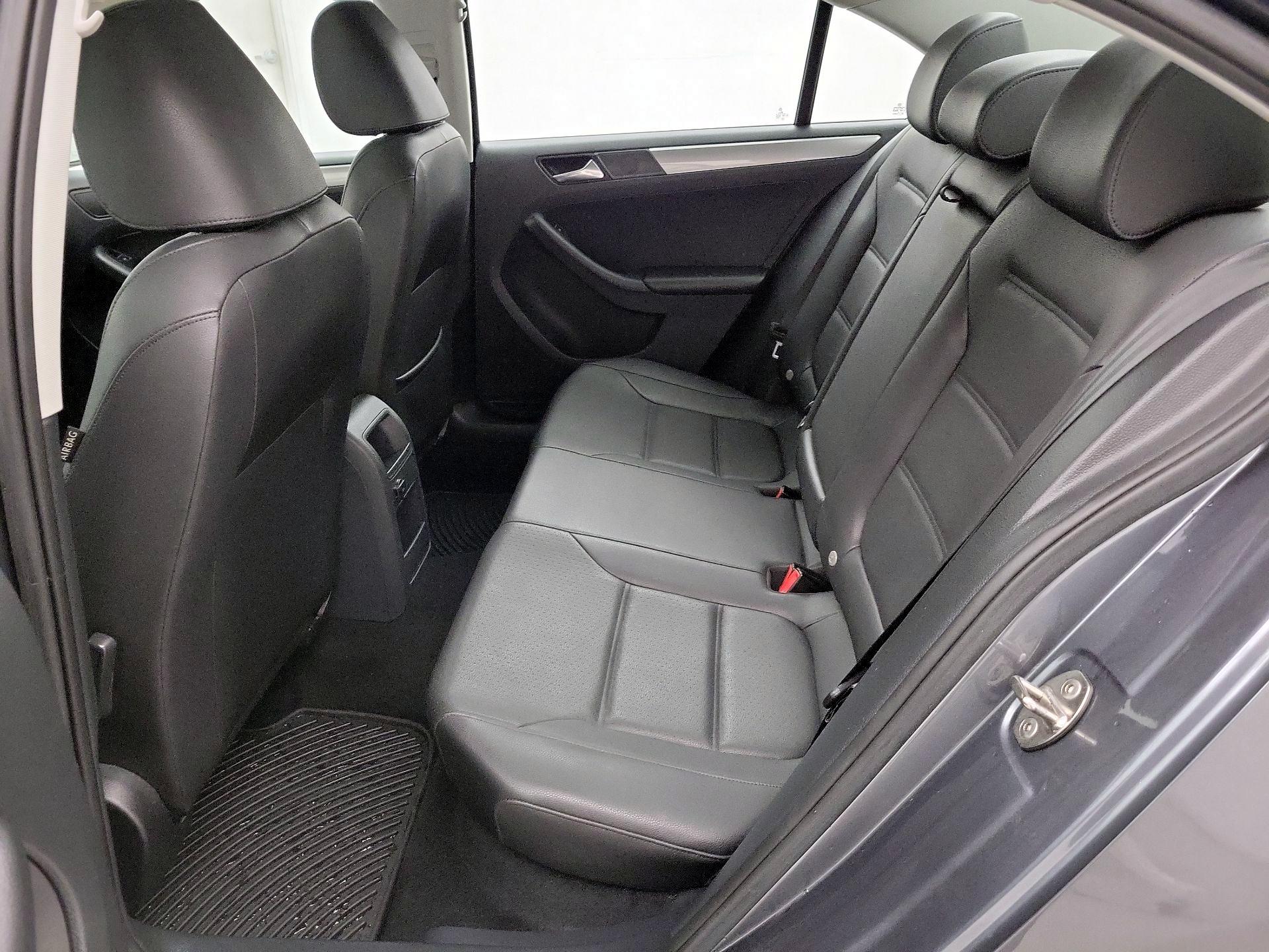 Thumbnail: 2015 Volkswagen Jetta - 20