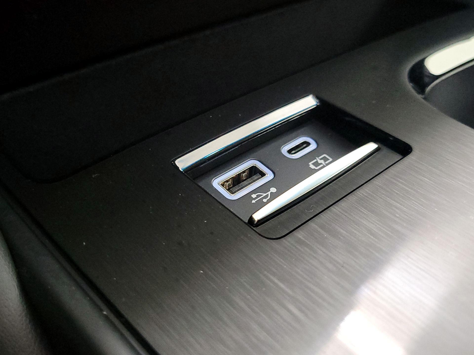 Thumbnail: 2024 Lexus ES - 18