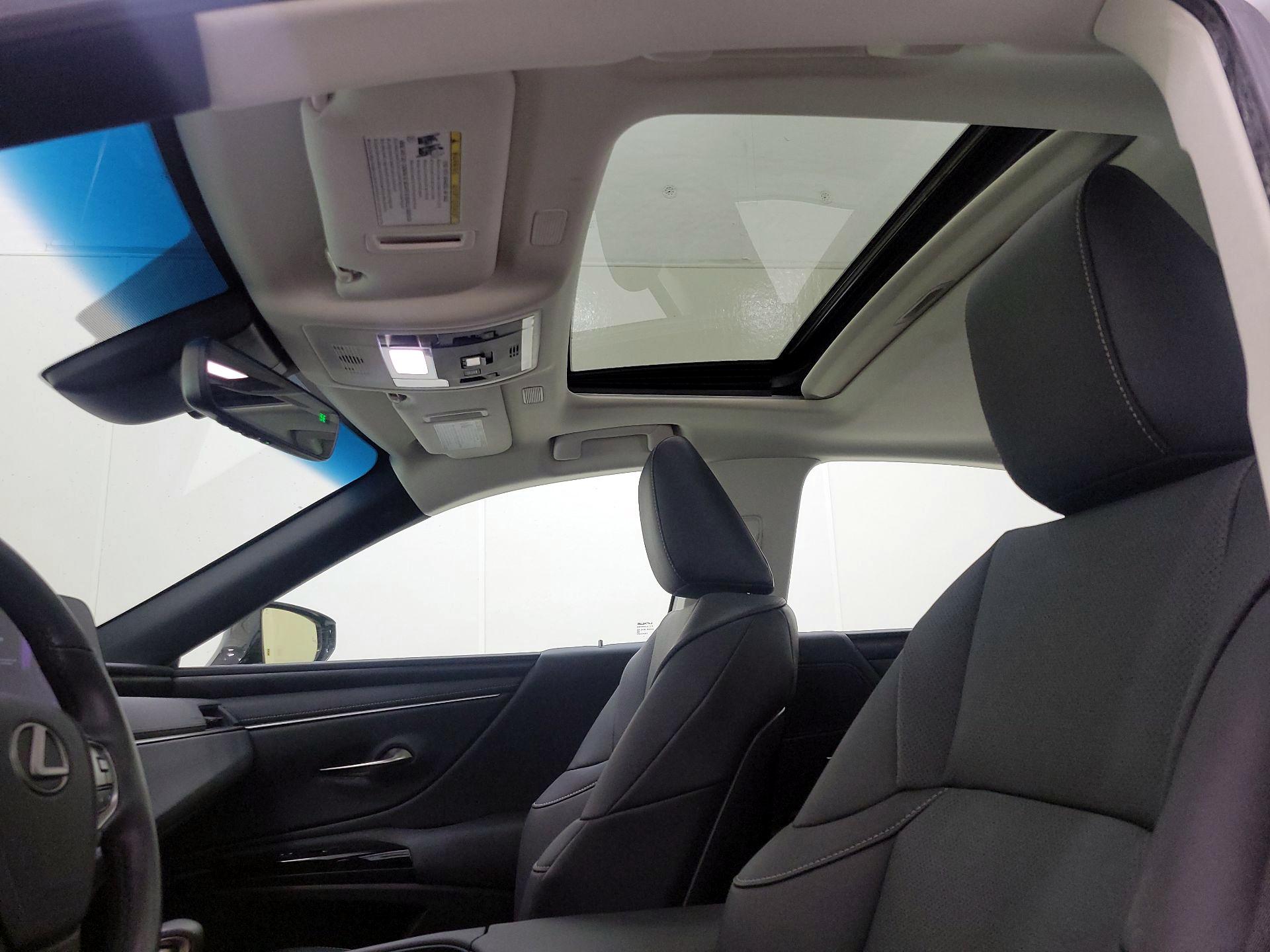 Thumbnail: 2024 Lexus ES - 19