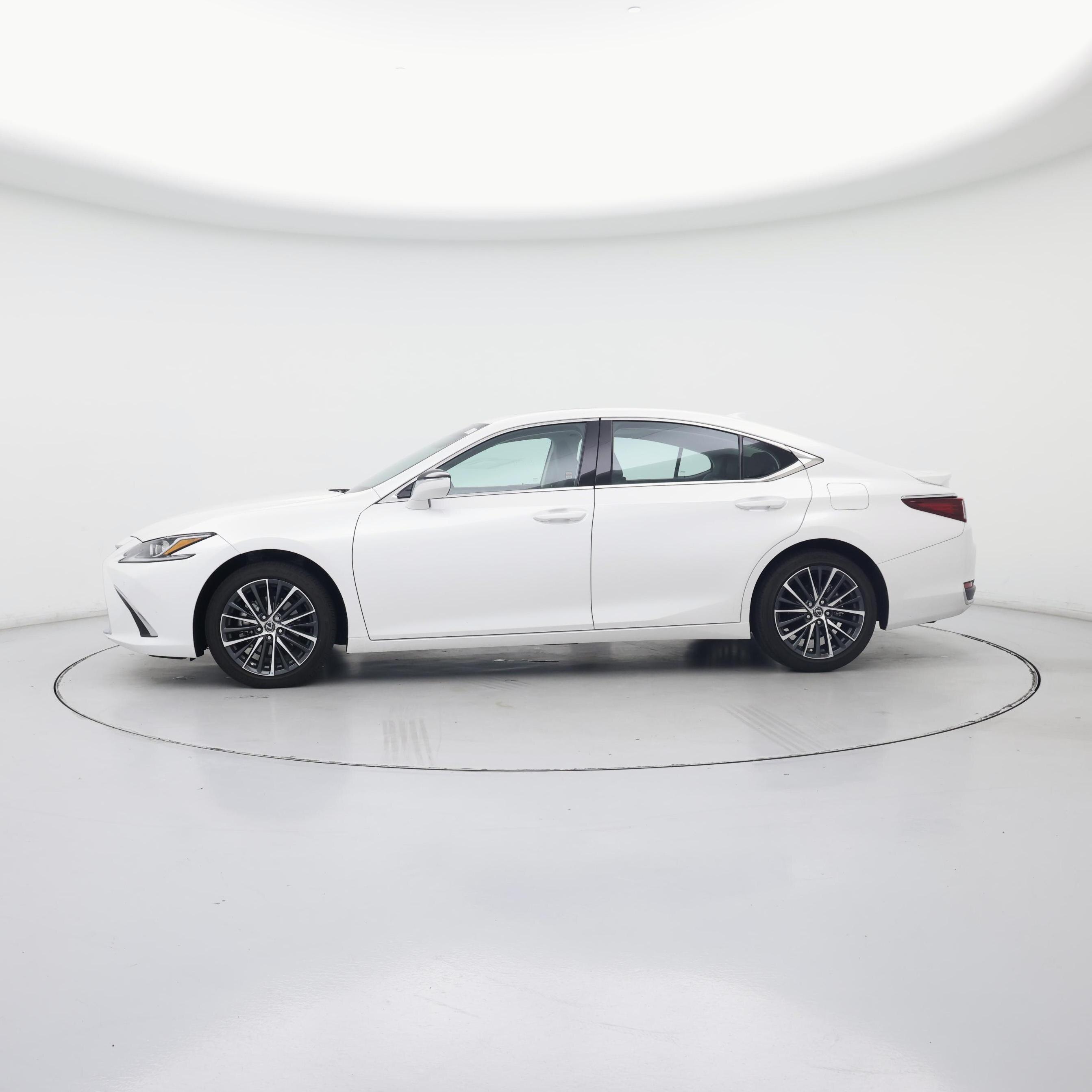 Thumbnail: 2024 Lexus ES - 3