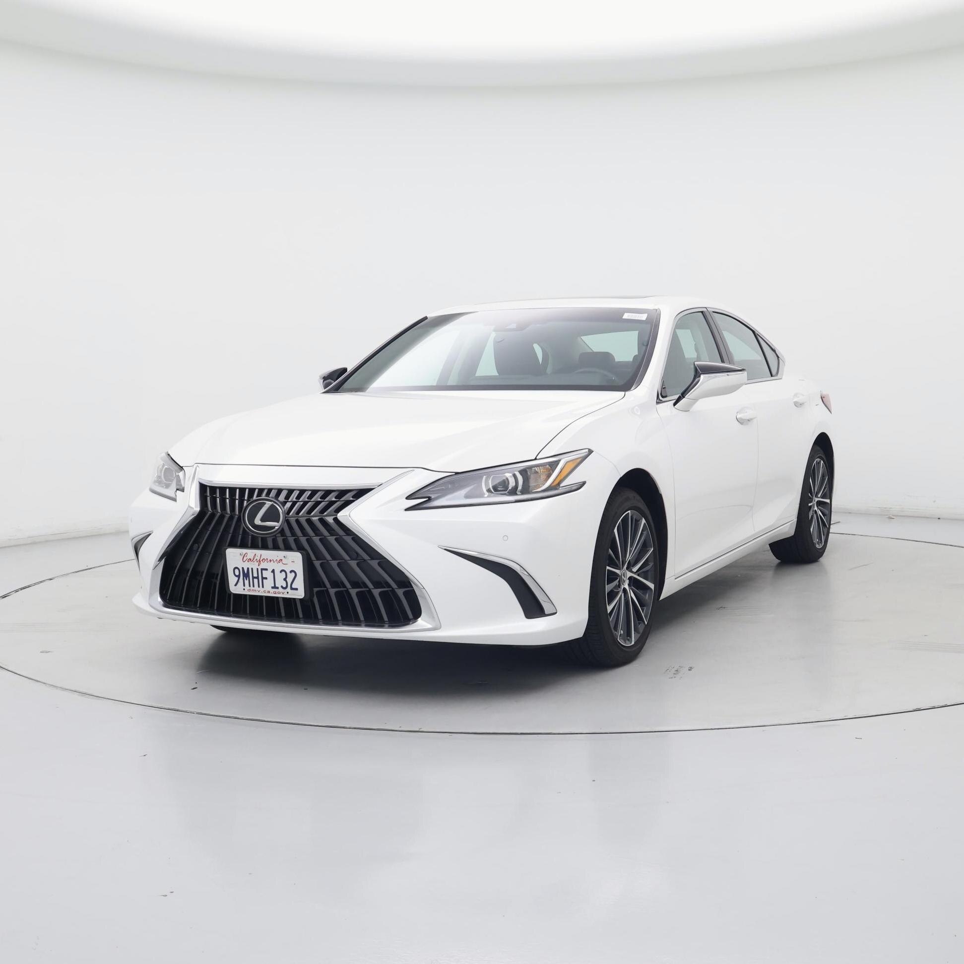 Thumbnail: 2024 Lexus ES - 4