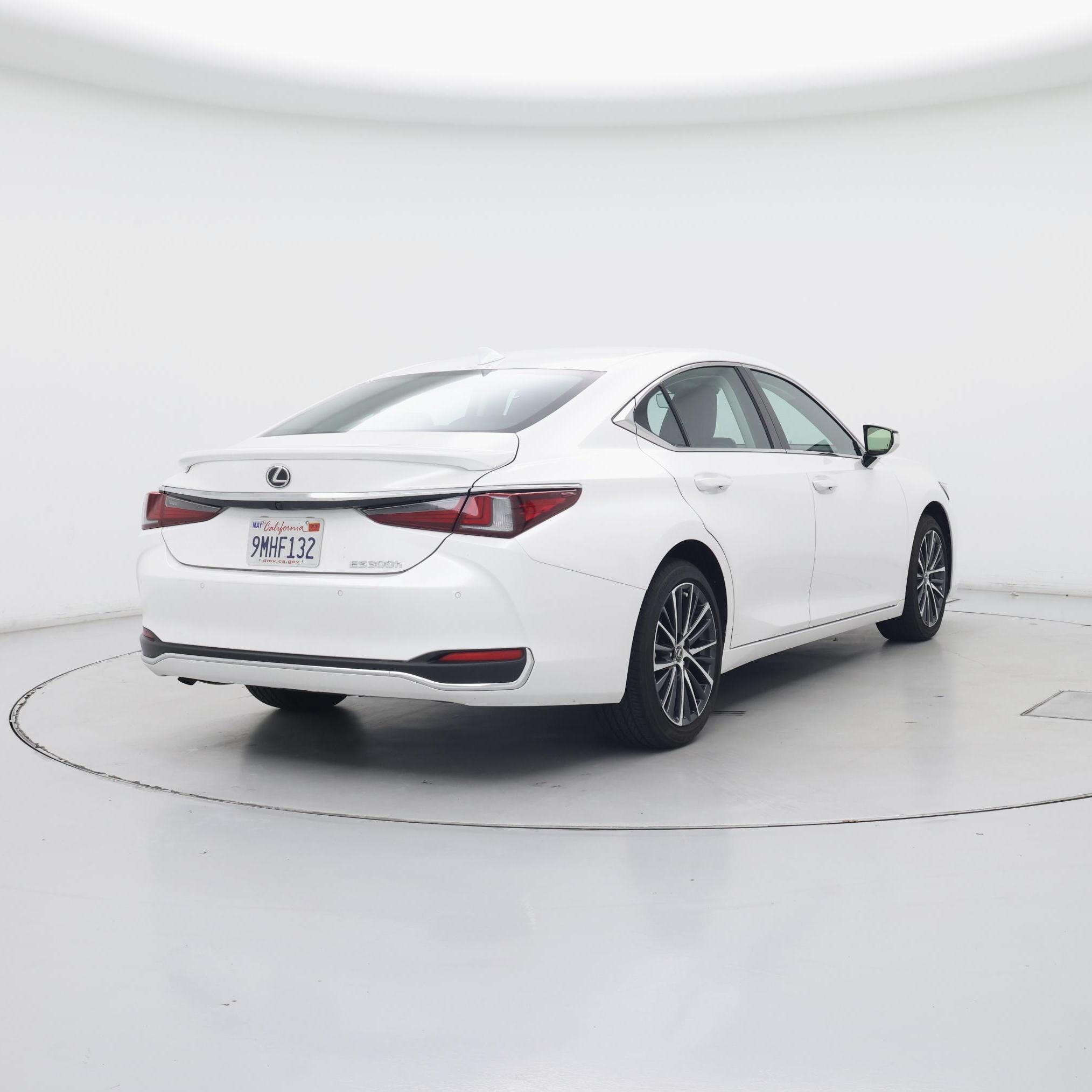 Thumbnail: 2024 Lexus ES - 8