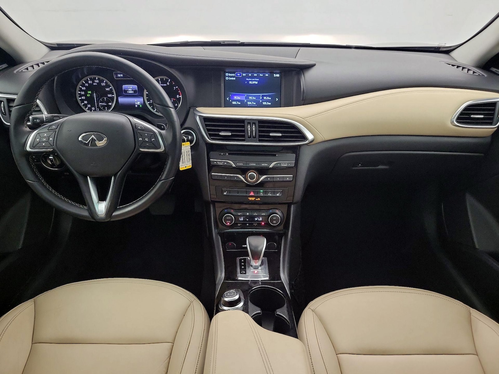 2017 INFINITI QX30 Premium - Photo 10