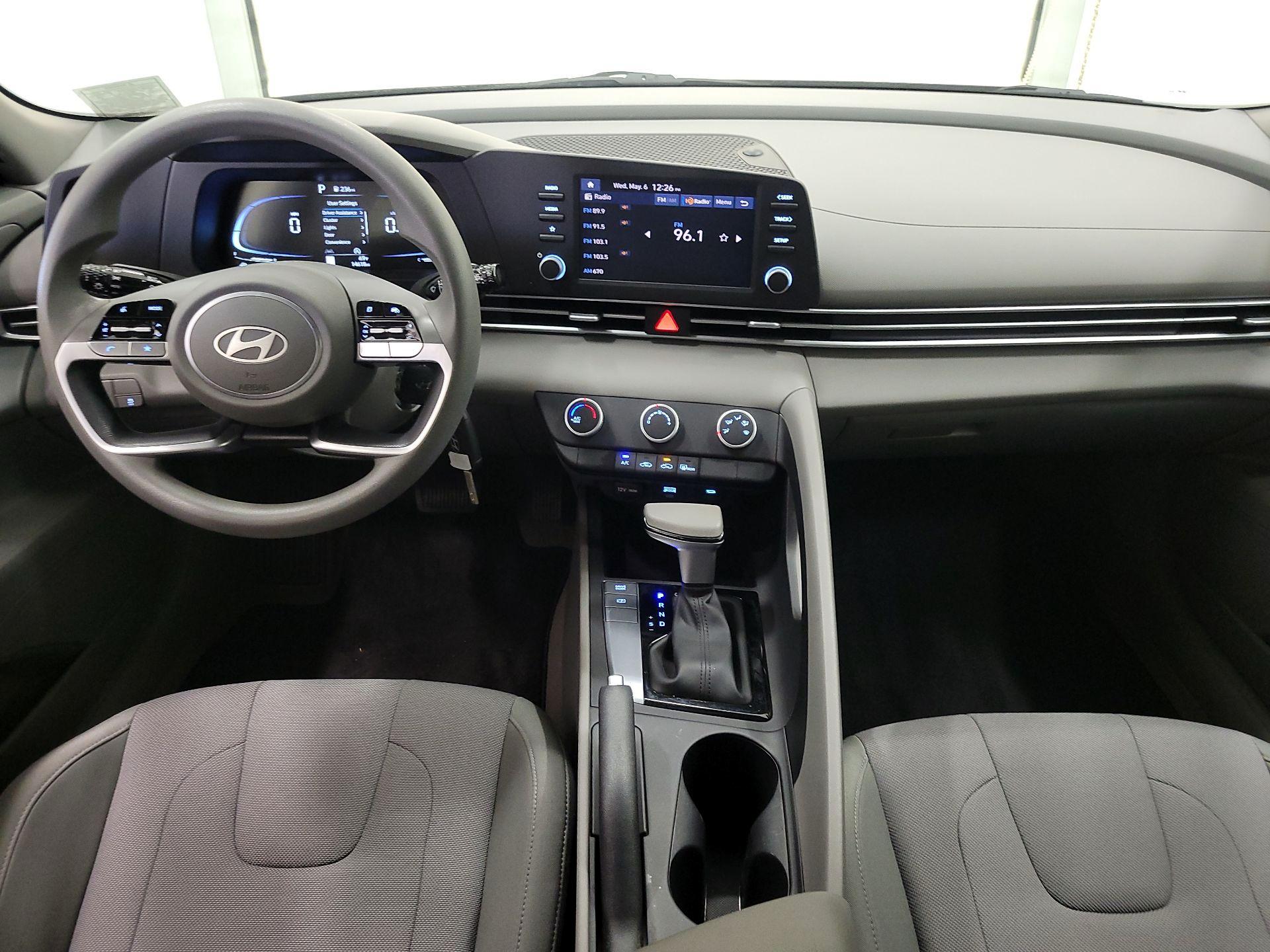 Thumbnail: 2024 Hyundai Elantra - 9
