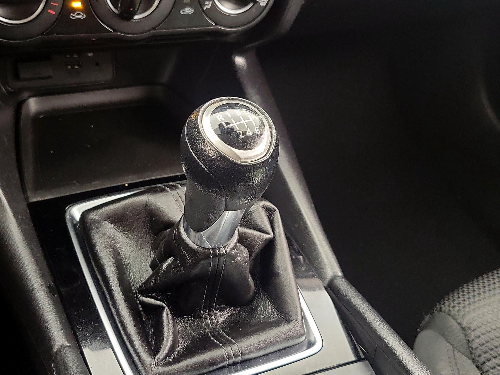 Thumbnail: 2018 Mazda Mazda3 - 17