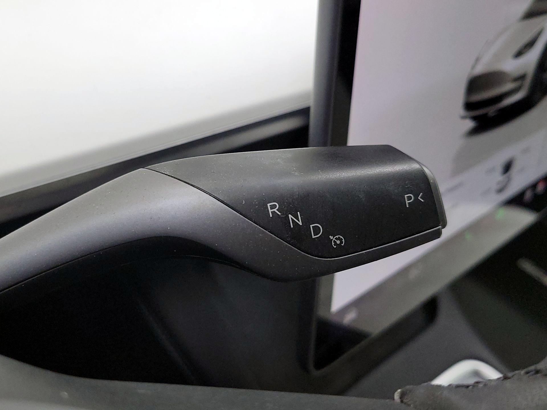 Thumbnail: 2022 Tesla Model 3 - 17