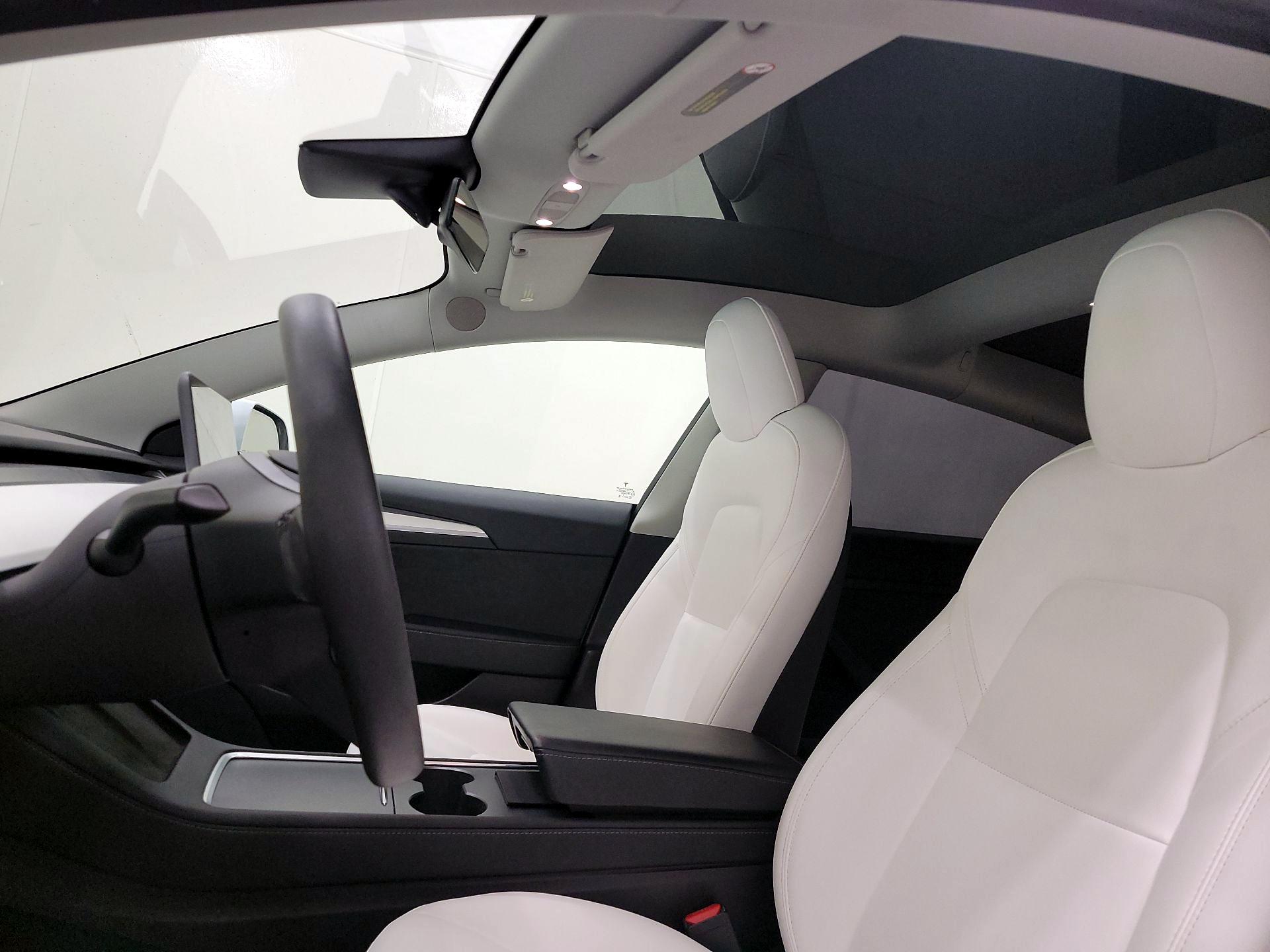 Thumbnail: 2022 Tesla Model 3 - 19