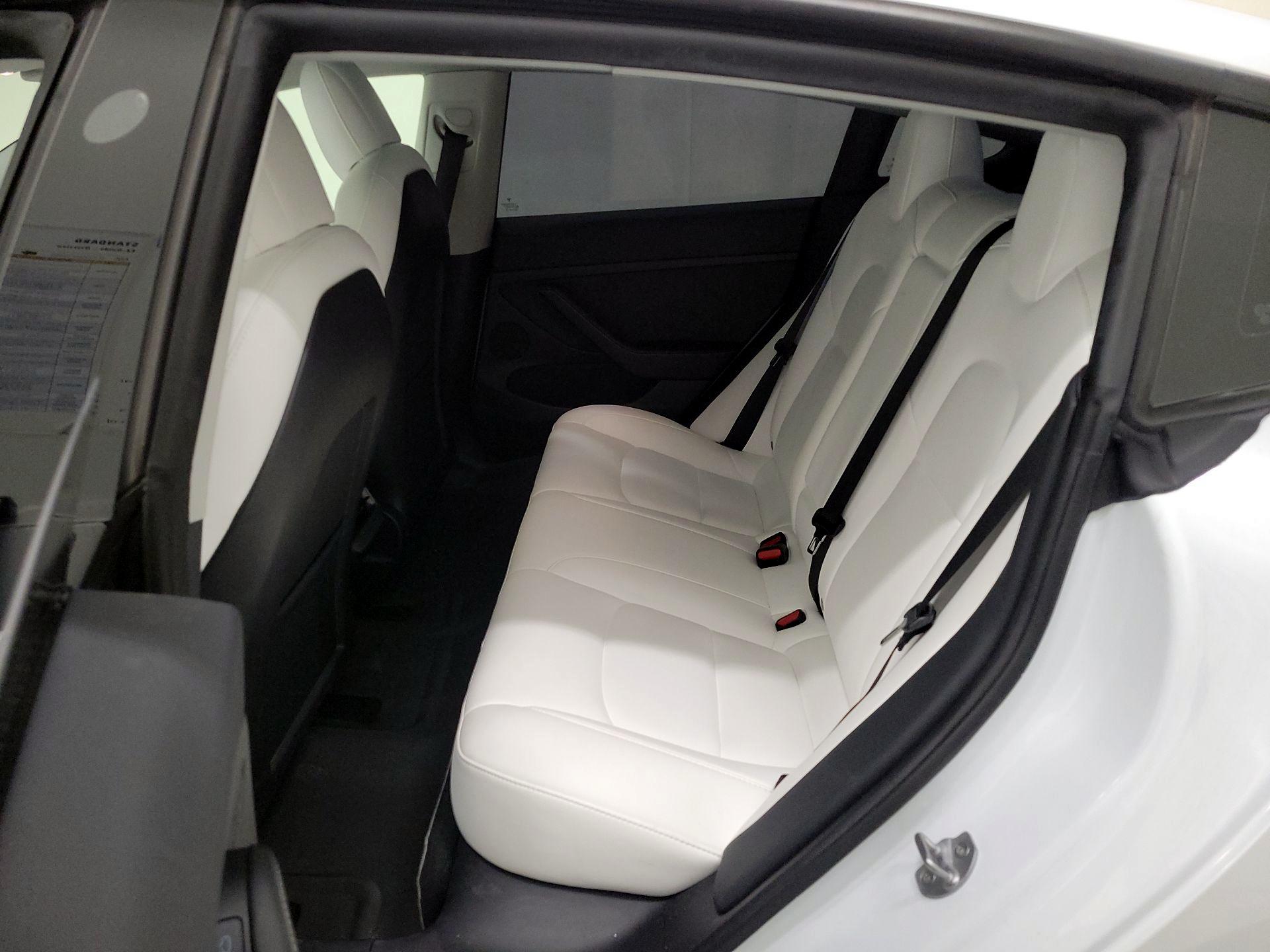 Thumbnail: 2022 Tesla Model 3 - 20