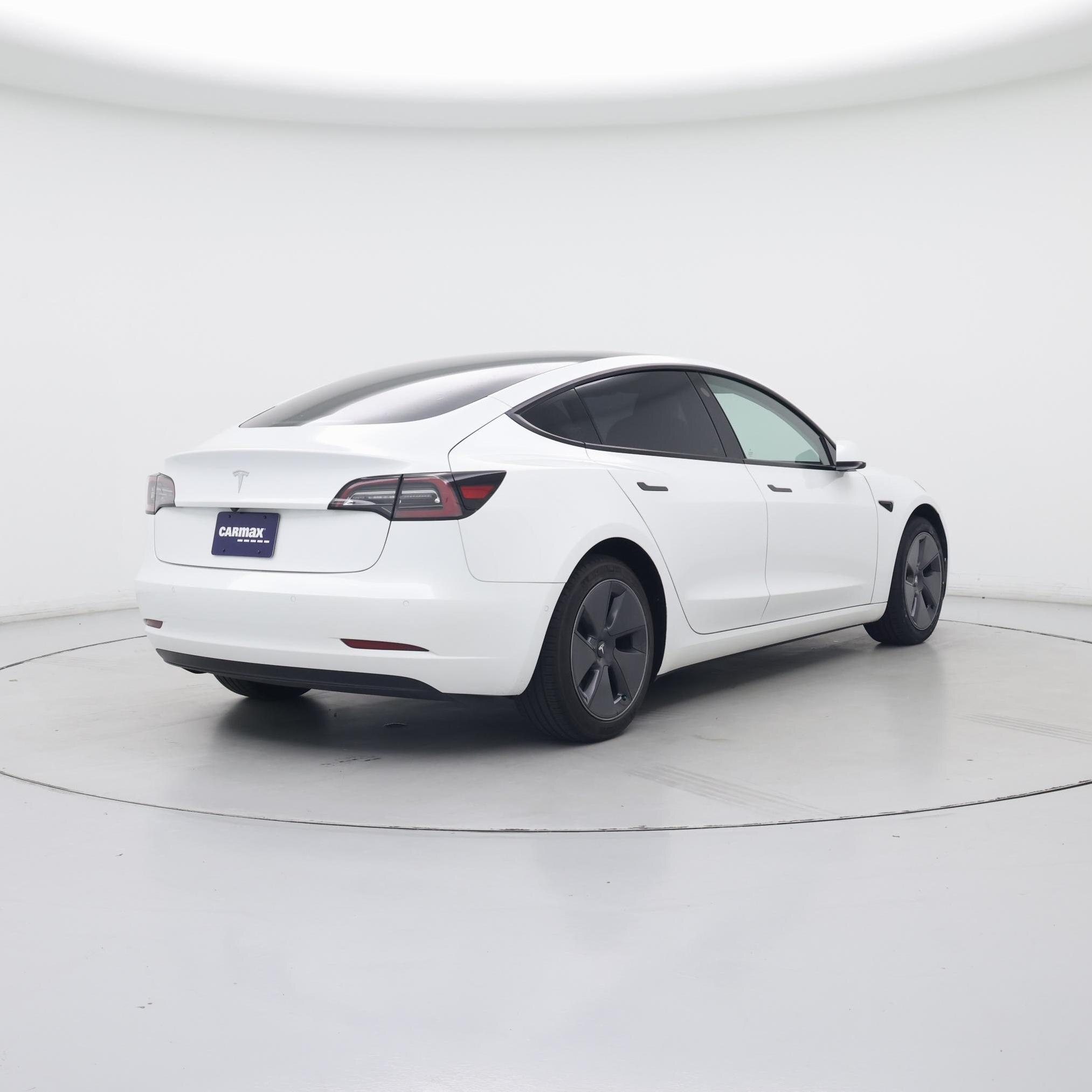 Thumbnail: 2022 Tesla Model 3 - 8