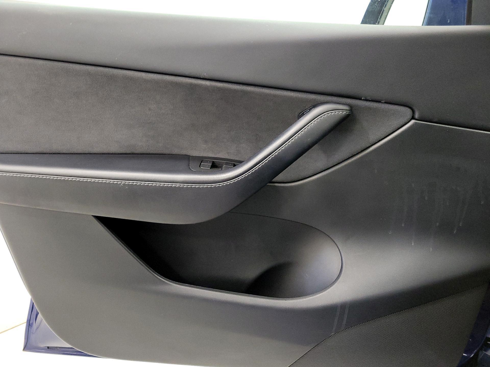 Thumbnail: 2021 Tesla Model Y - 12