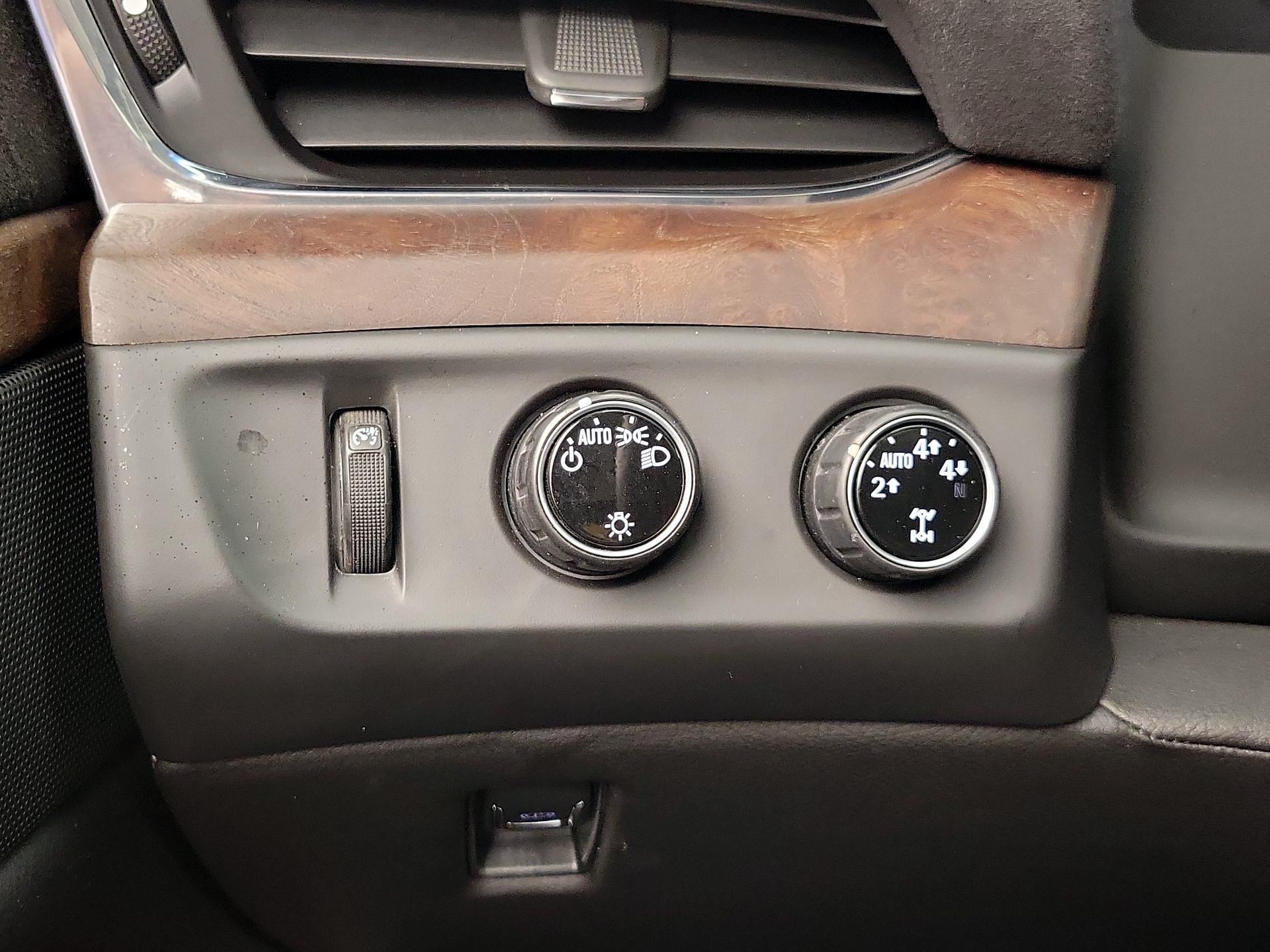 Thumbnail: 2016 Cadillac Escalade - 13