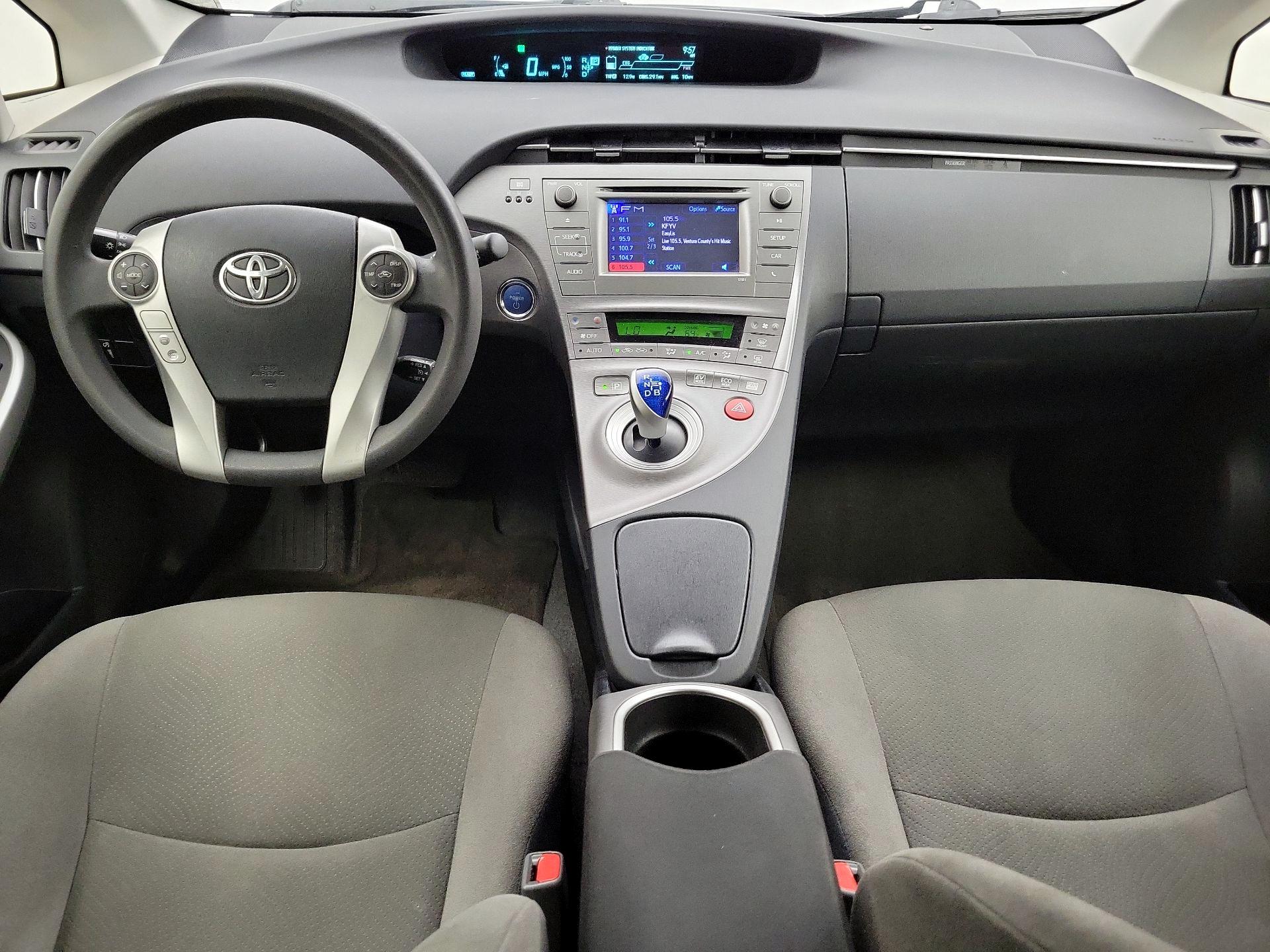 Thumbnail: 2014 Toyota Prius - 9