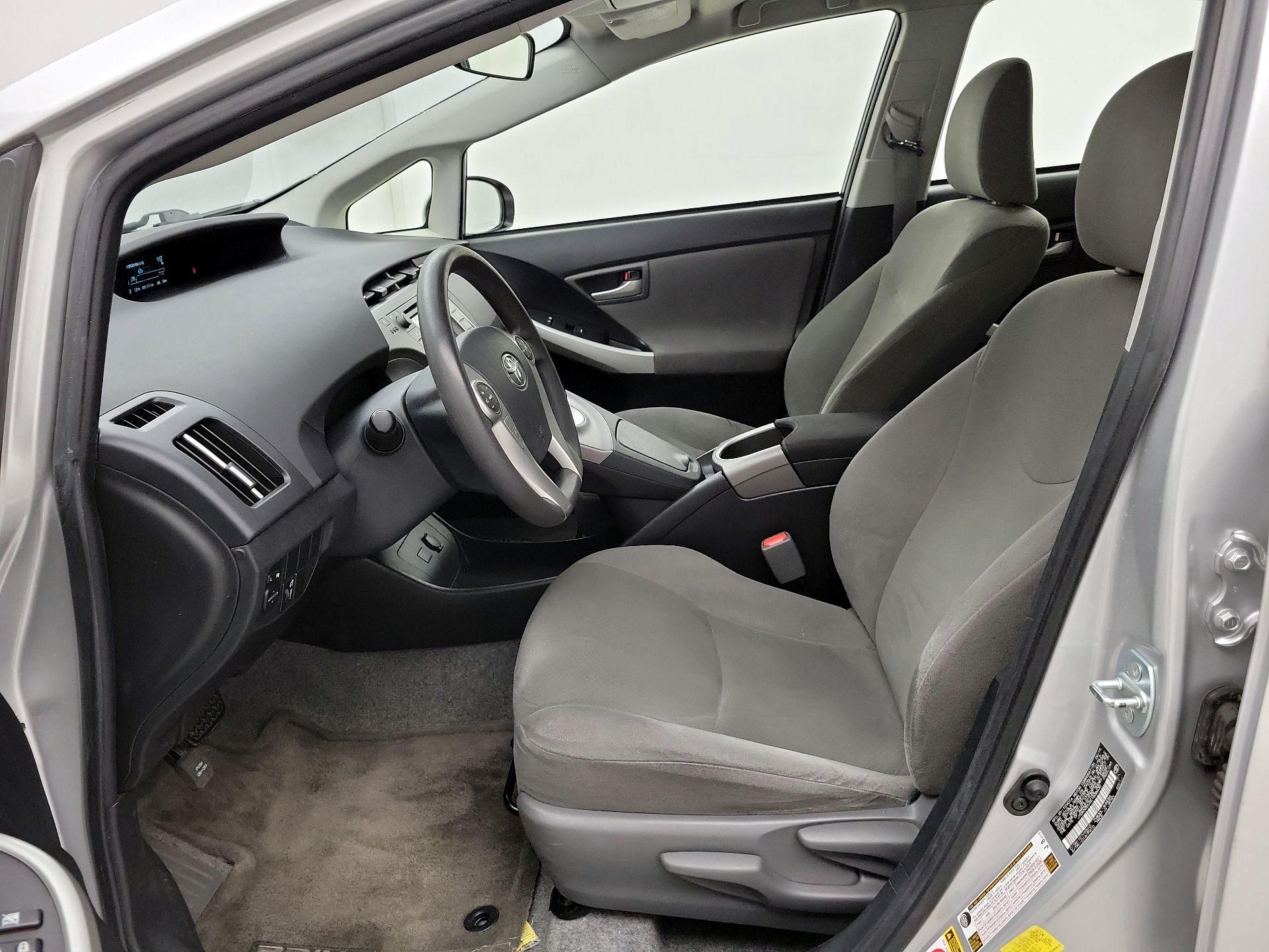 Thumbnail: 2014 Toyota Prius - 11