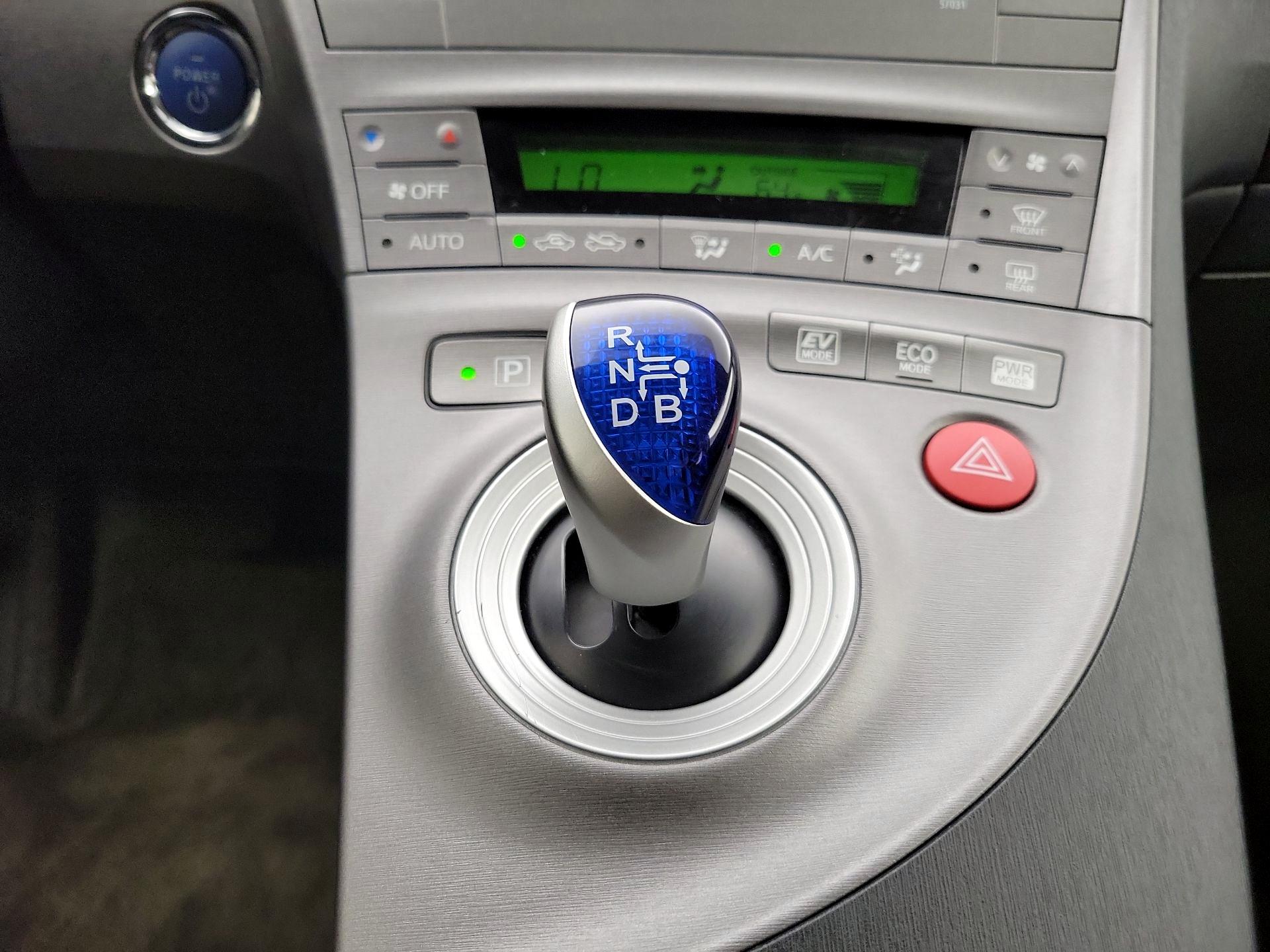 Thumbnail: 2014 Toyota Prius - 16