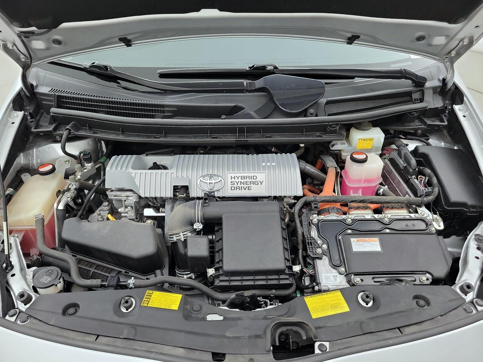 Thumbnail: 2014 Toyota Prius - 20