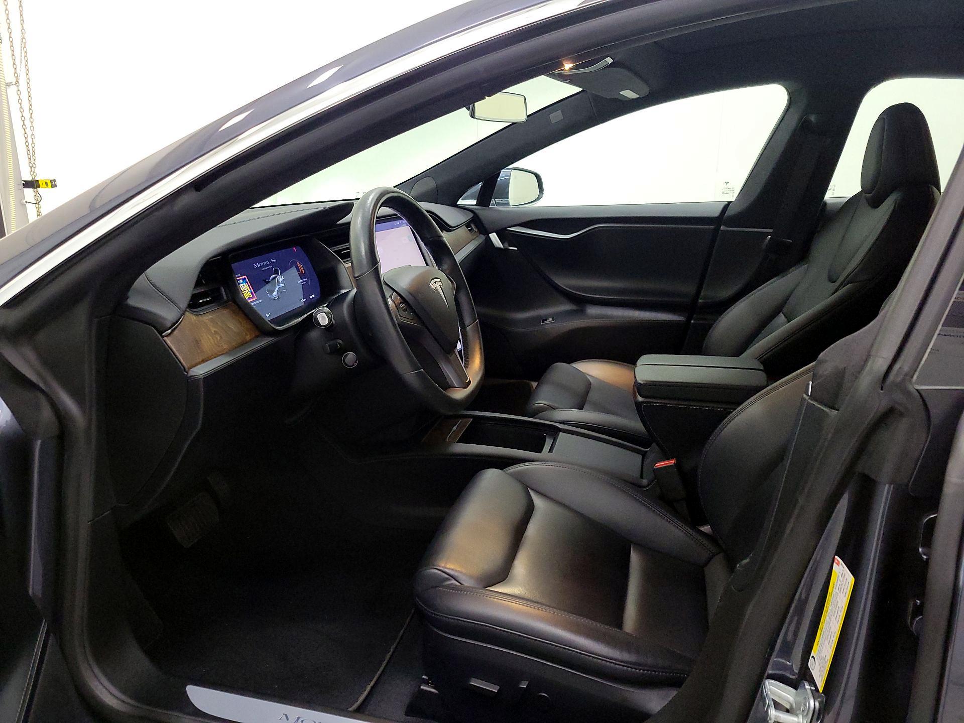 Thumbnail: 2020 Tesla Model S - 11