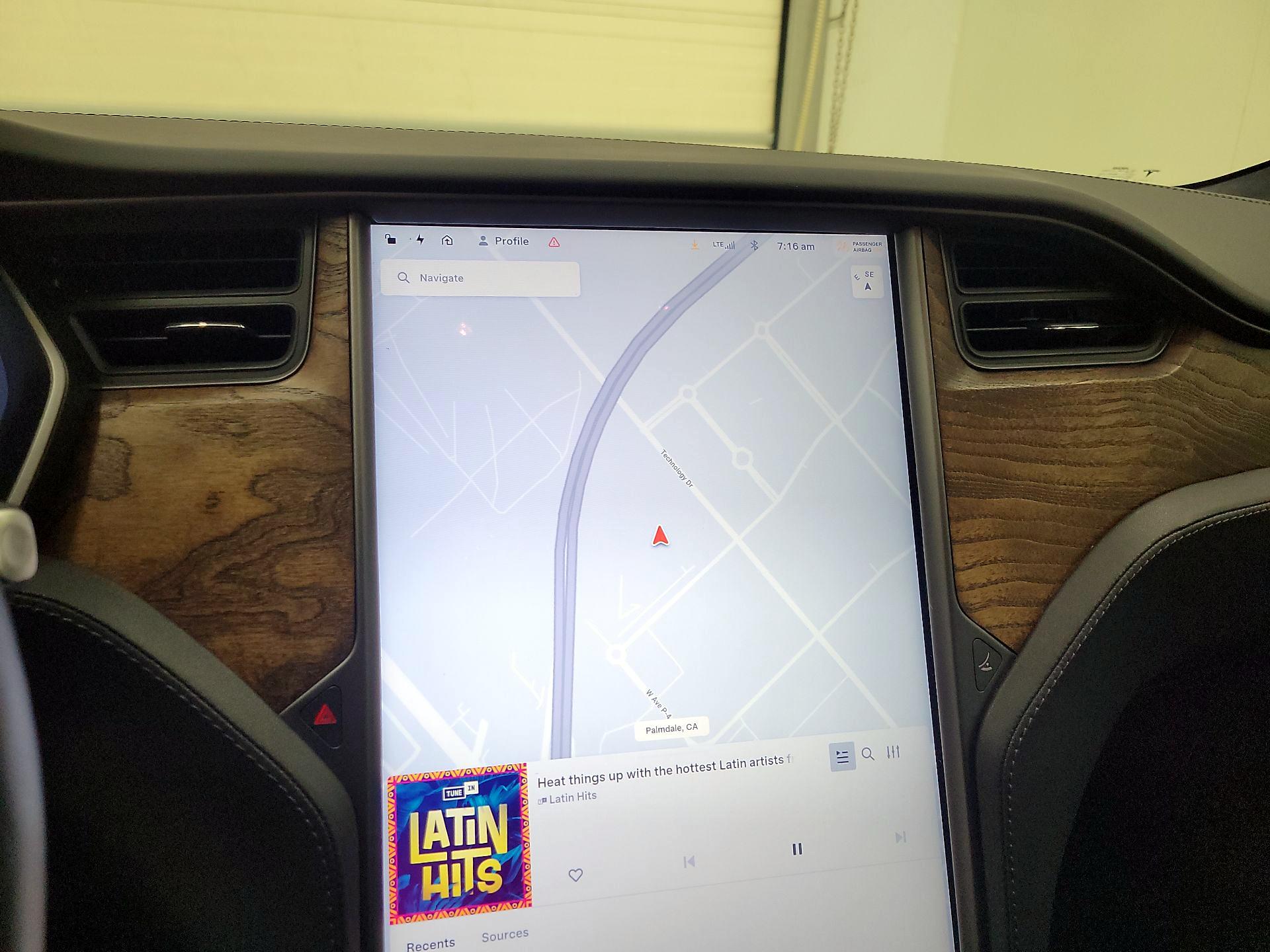 Thumbnail: 2020 Tesla Model S - 13
