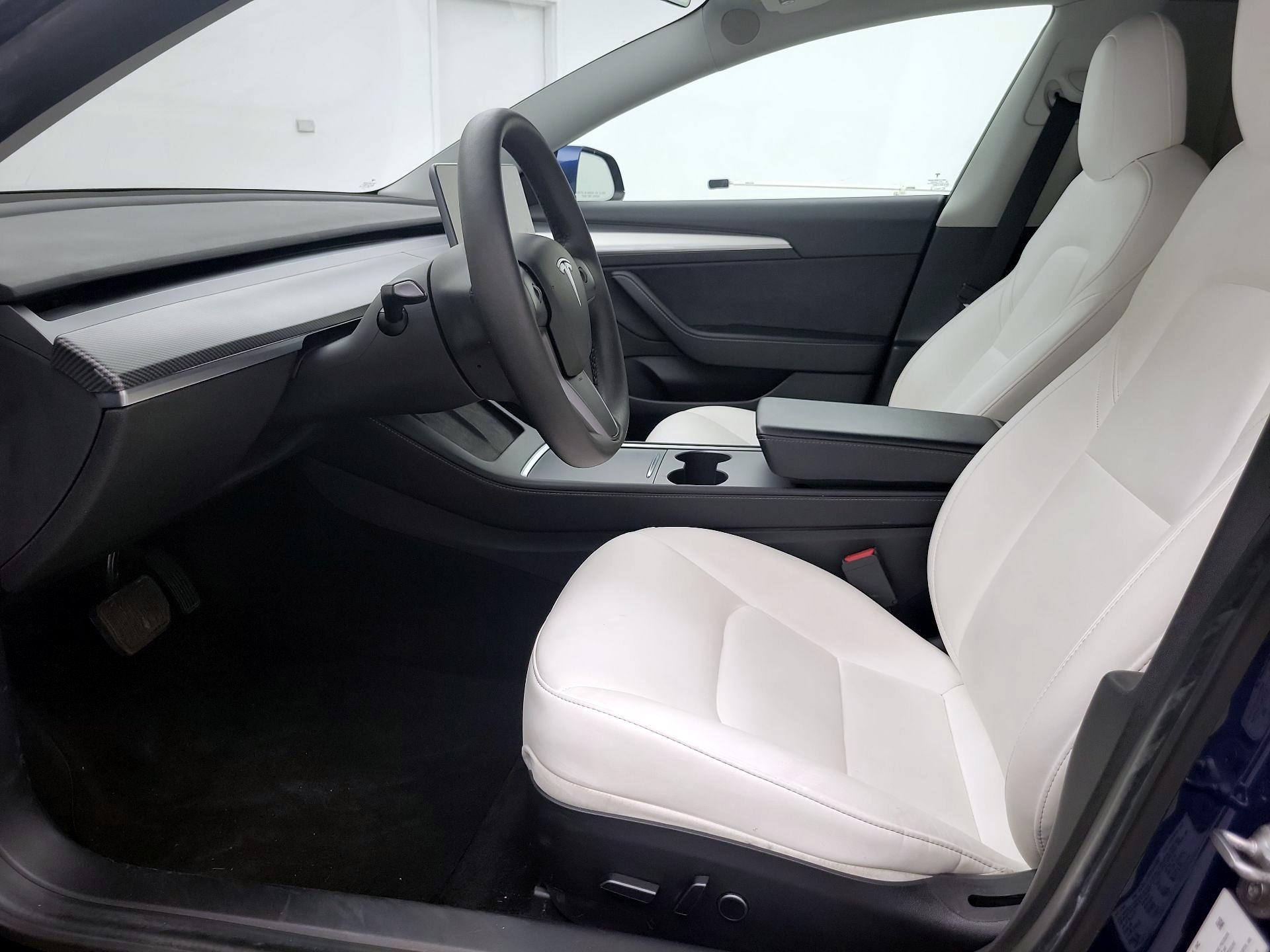 Thumbnail: 2021 Tesla Model 3 - 11