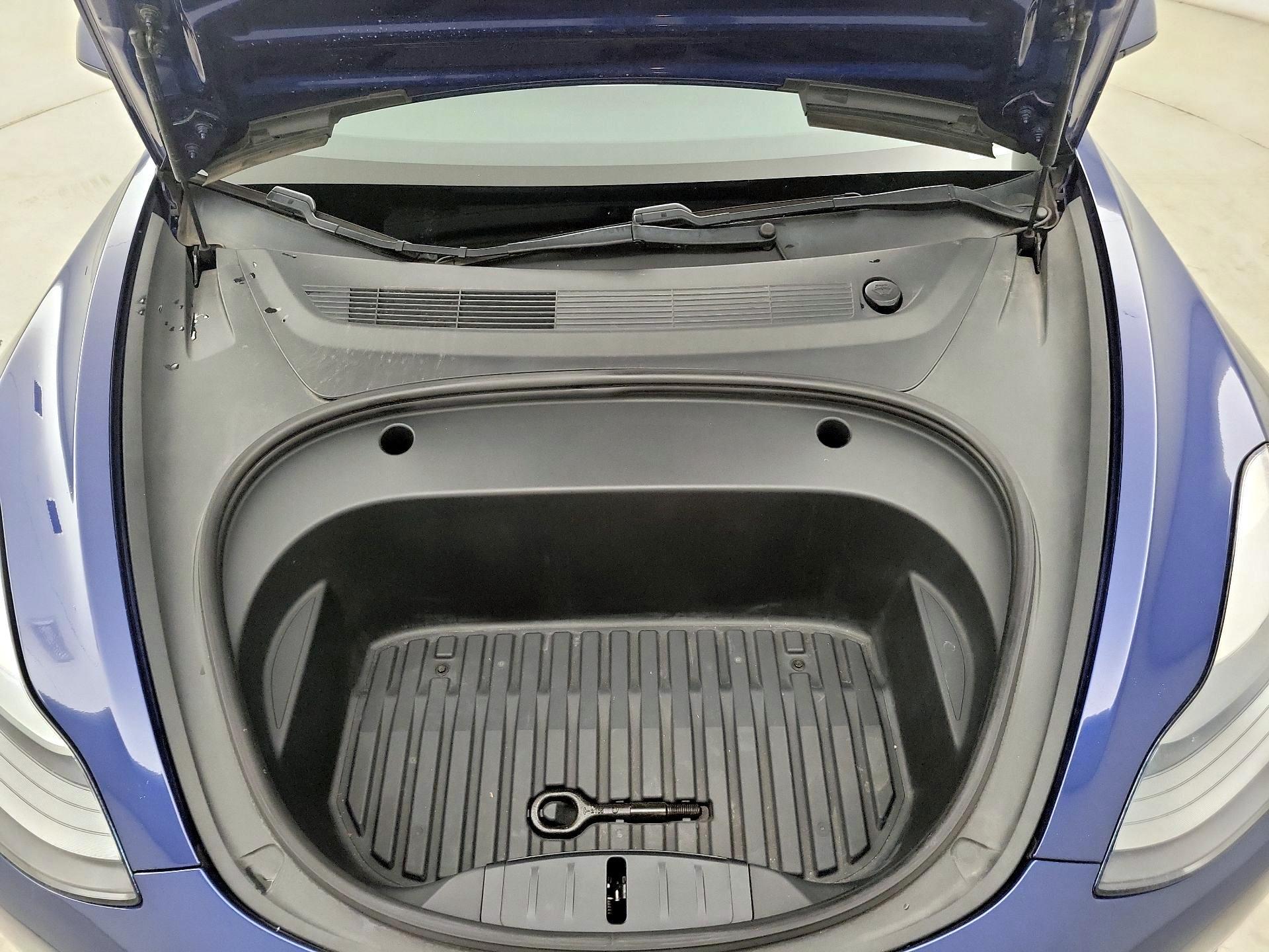 Thumbnail: 2021 Tesla Model 3 - 20