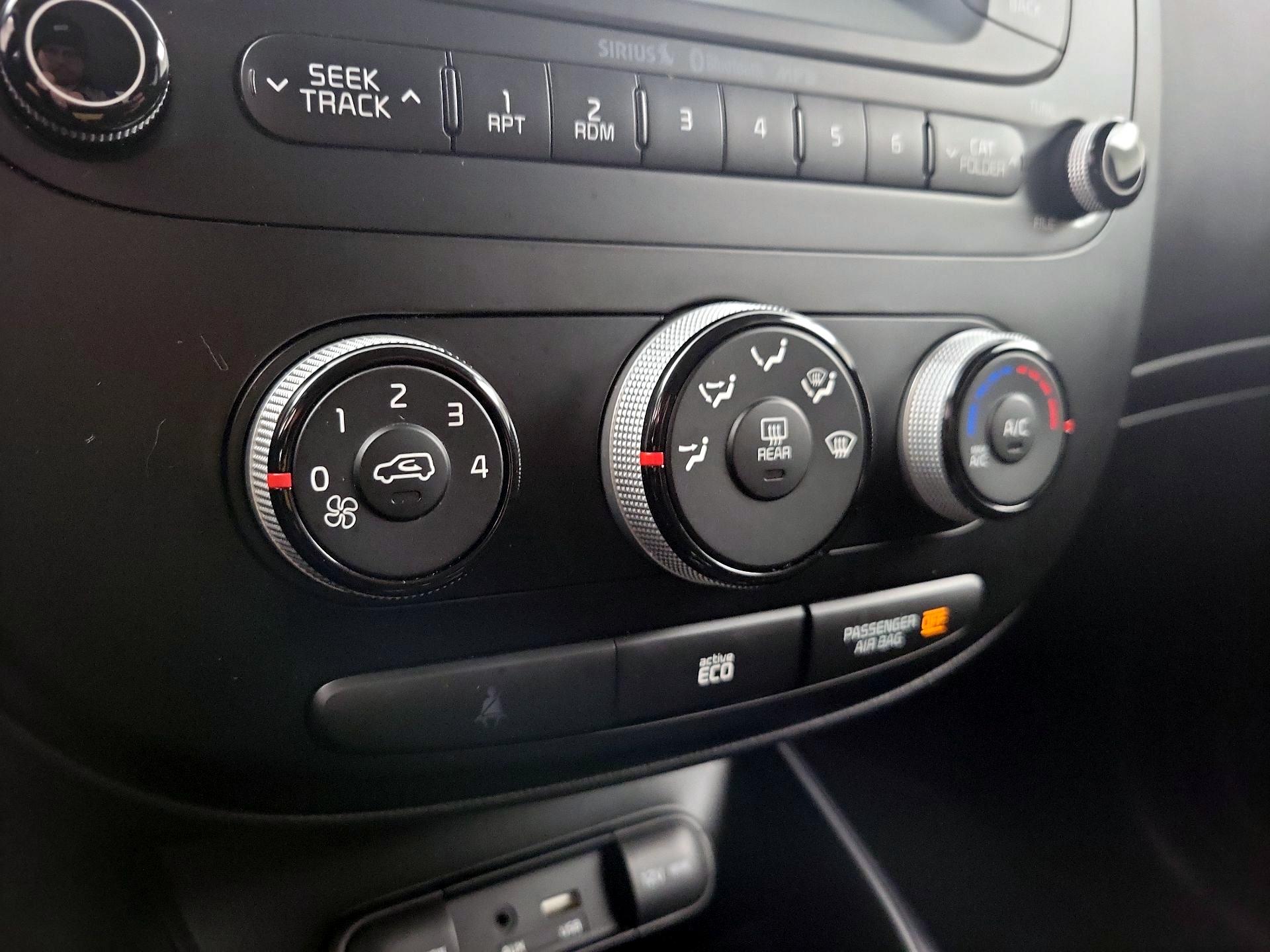 Thumbnail: 2016 Kia Soul - 15