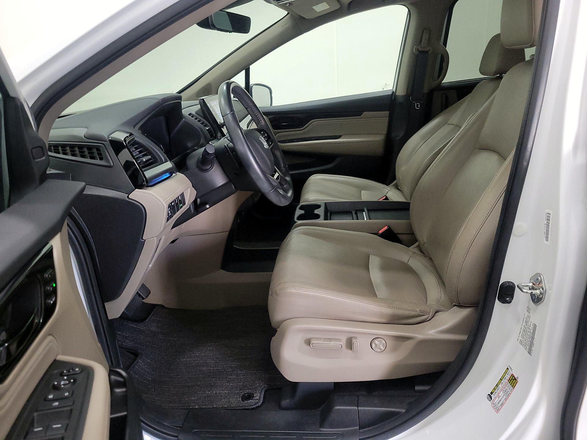 Thumbnail: 2021 Honda Odyssey - 11