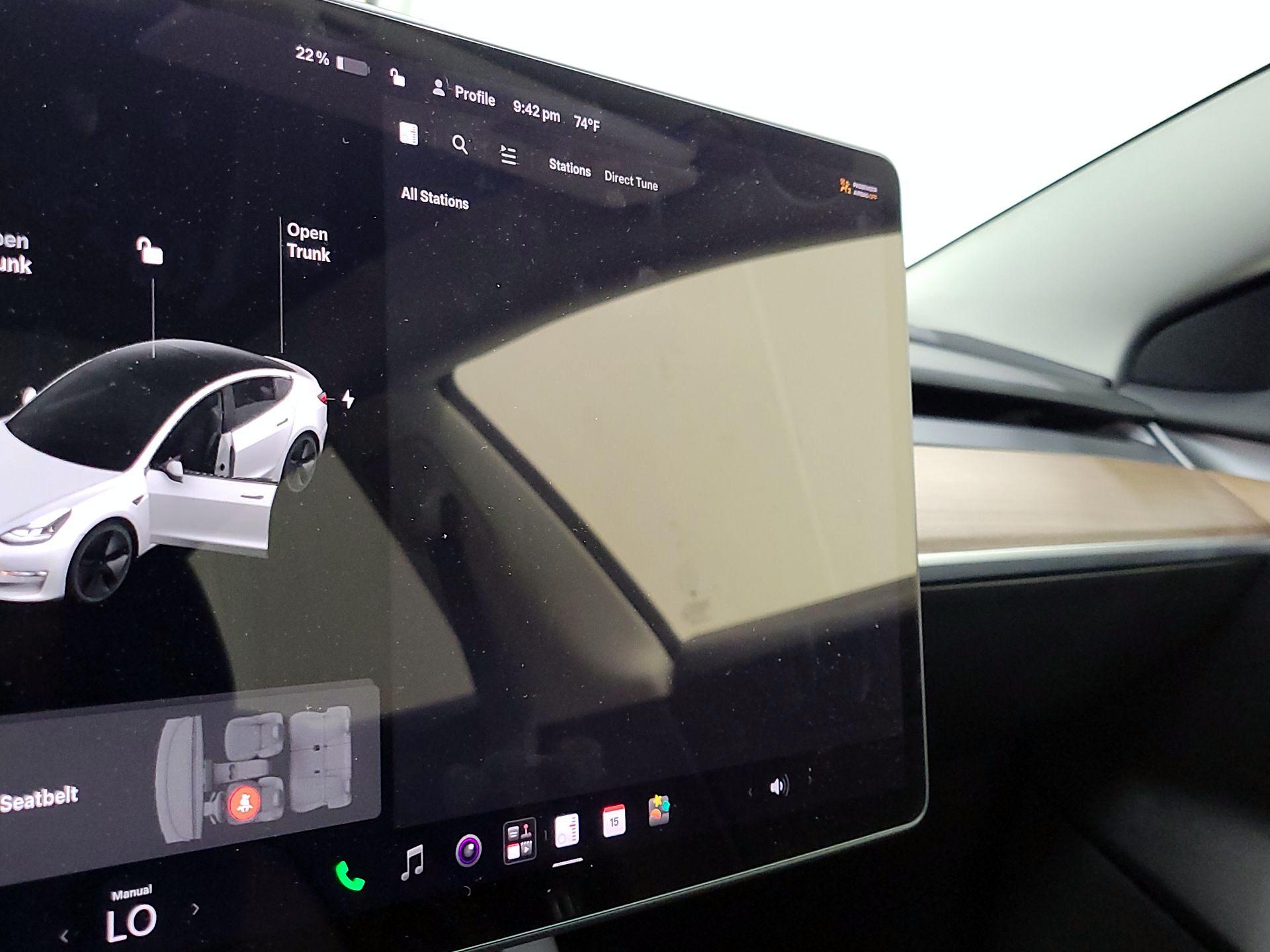 Thumbnail: 2022 Tesla Model 3 - 15