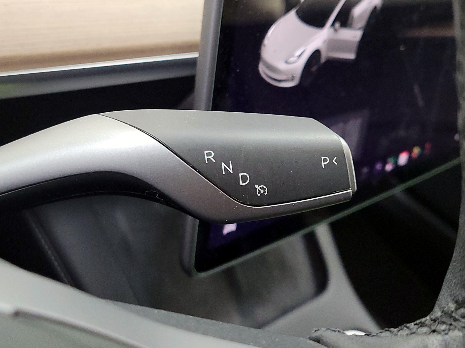 Thumbnail: 2022 Tesla Model 3 - 17