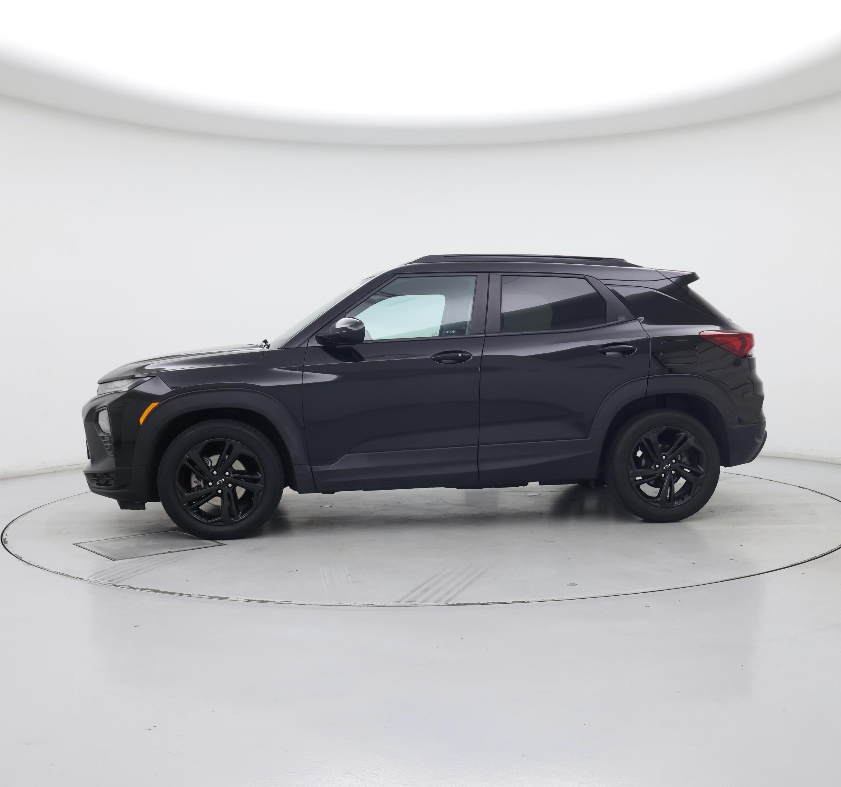 Thumbnail: 2022 Chevrolet TrailBlazer - 3