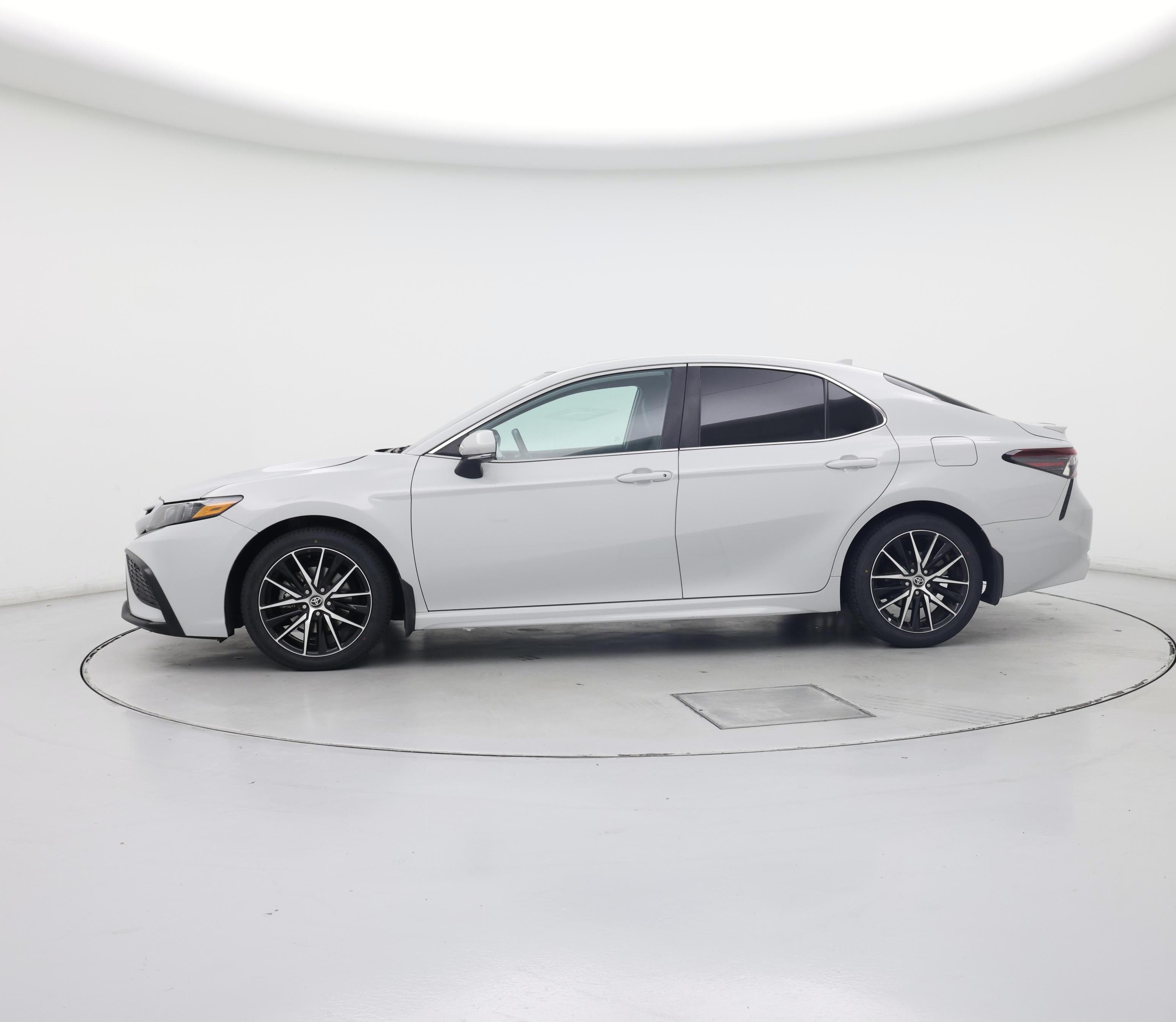 Thumbnail: 2024 Toyota Camry - 3
