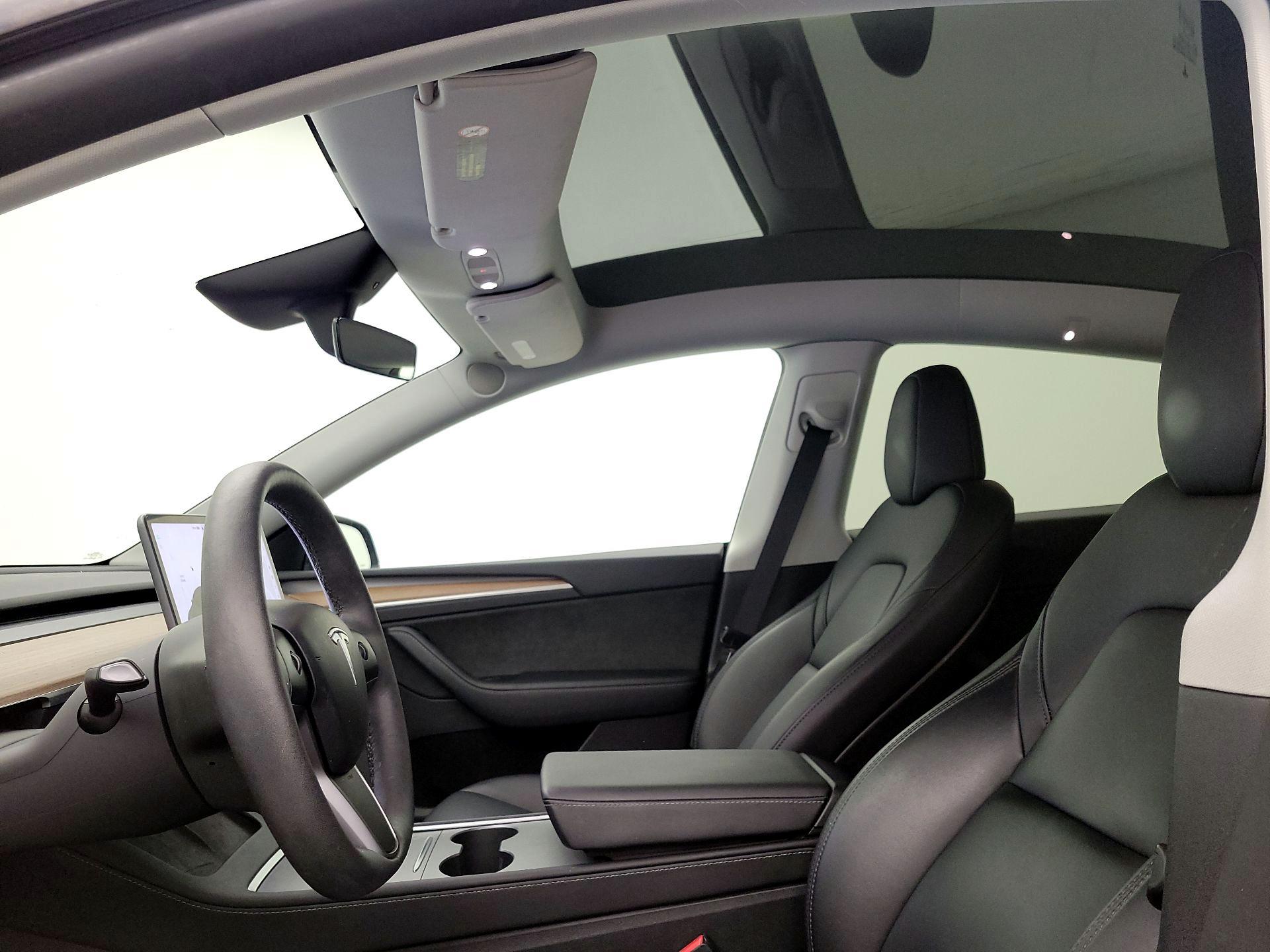 Thumbnail: 2024 Tesla Model Y - 18
