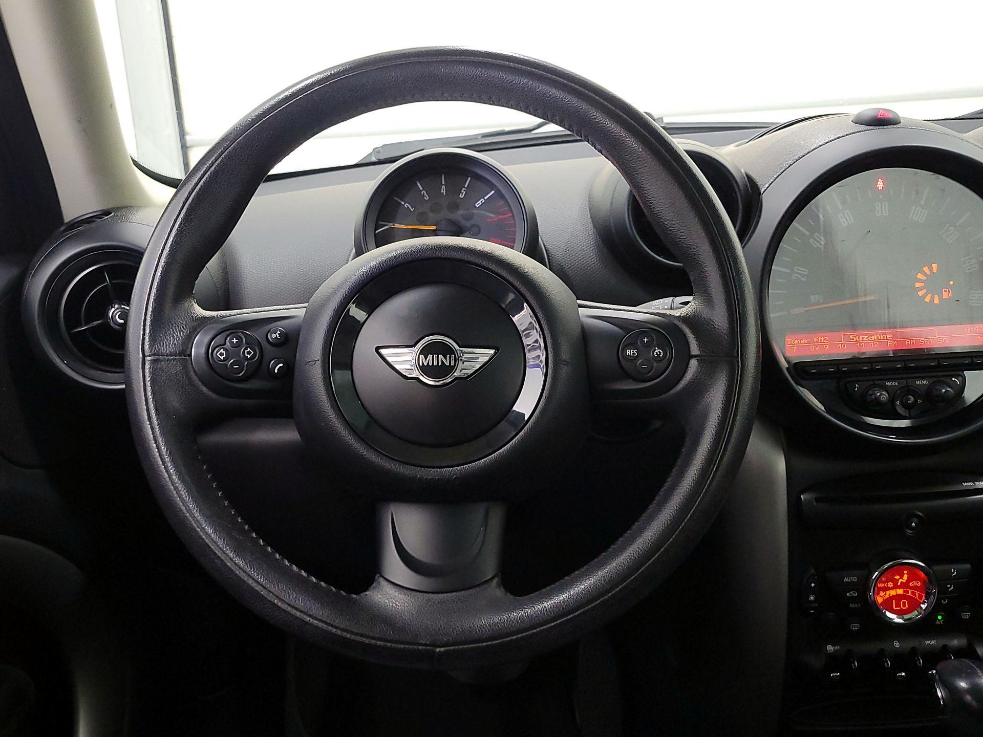 Thumbnail: 2015 MINI Cooper Countryman - 10