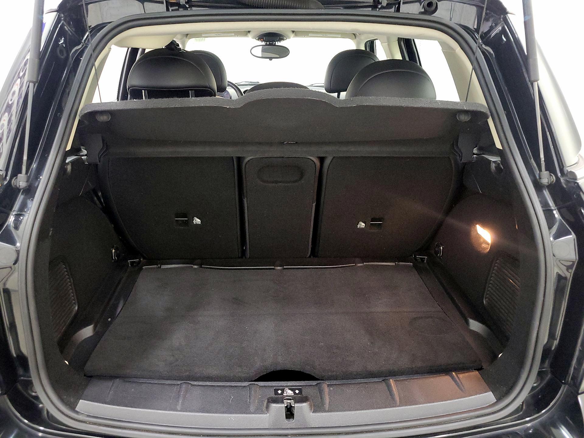 Thumbnail: 2015 MINI Cooper Countryman - 18