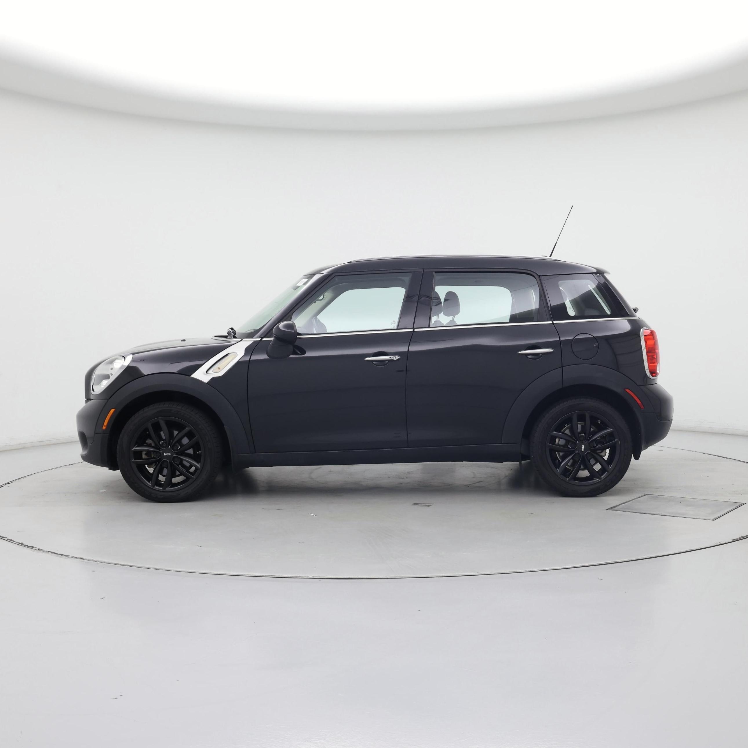 Thumbnail: 2015 MINI Cooper Countryman - 3