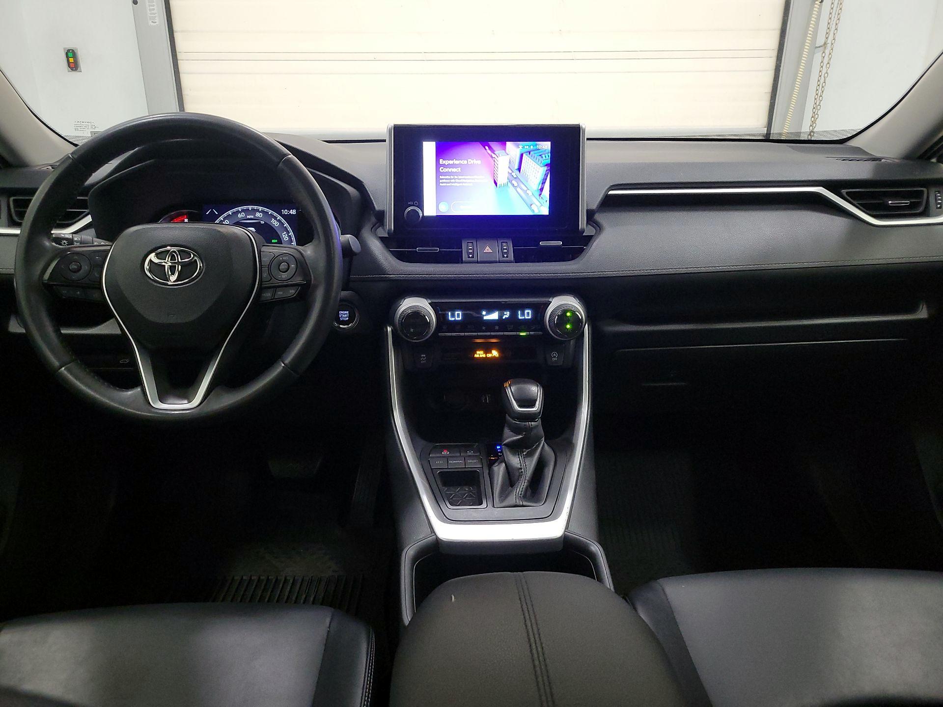 Thumbnail: 2023 Toyota RAV4 - 9