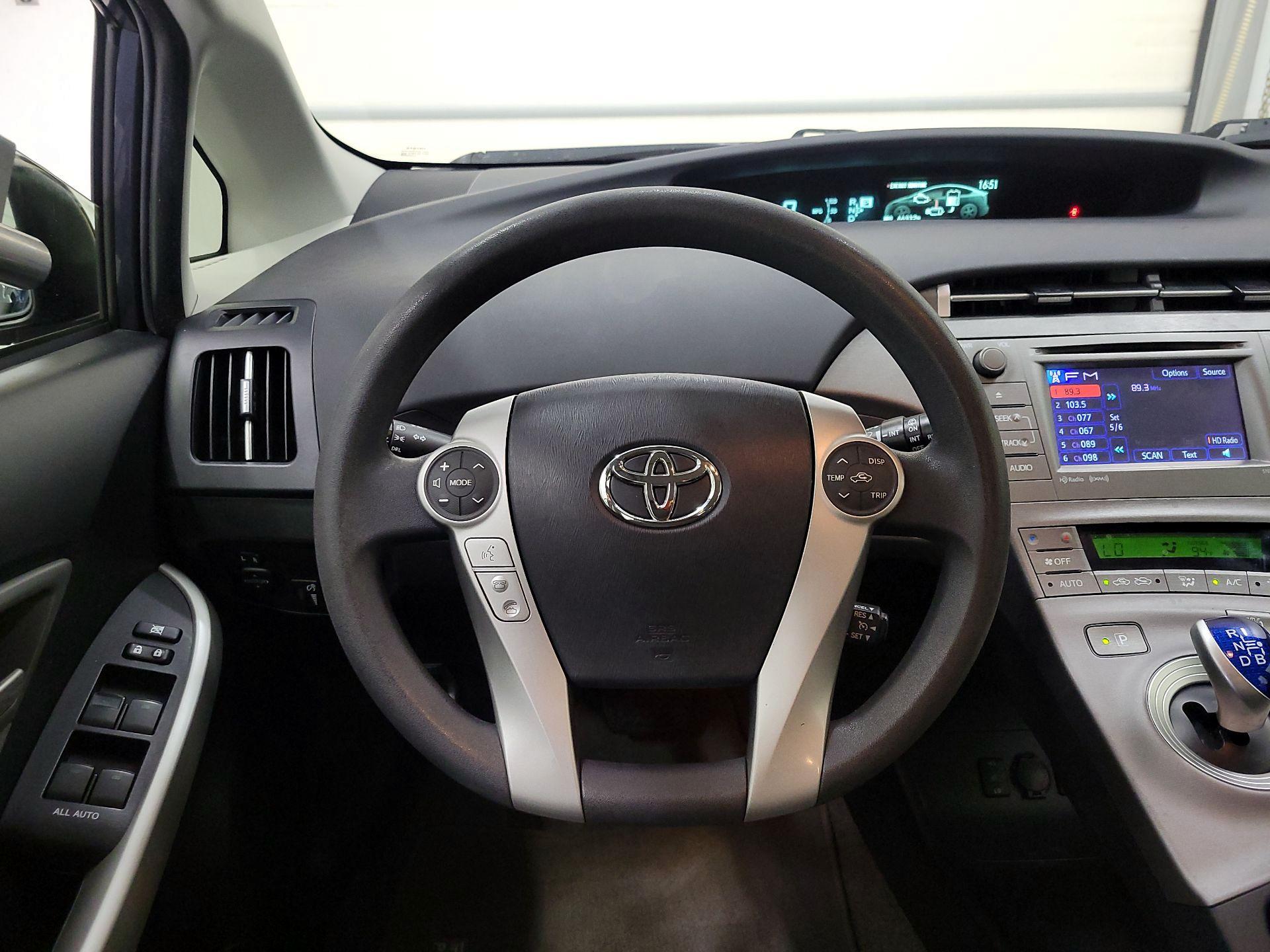 Thumbnail: 2015 Toyota Prius - 10