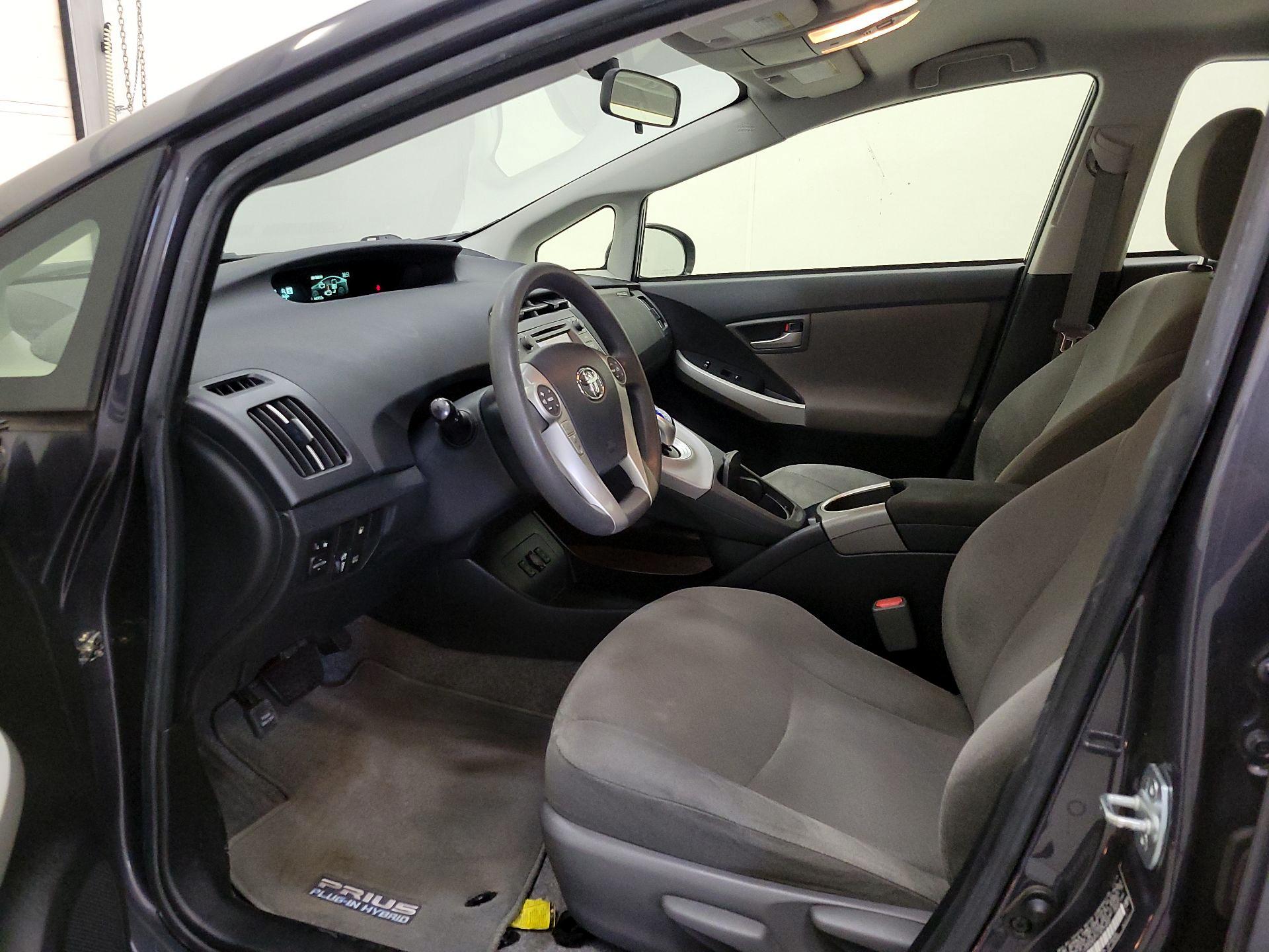 Thumbnail: 2015 Toyota Prius - 11