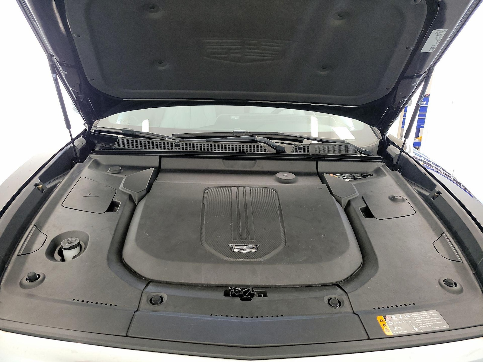 2024 Cadillac LYRIQ Luxury 1 - Photo 22