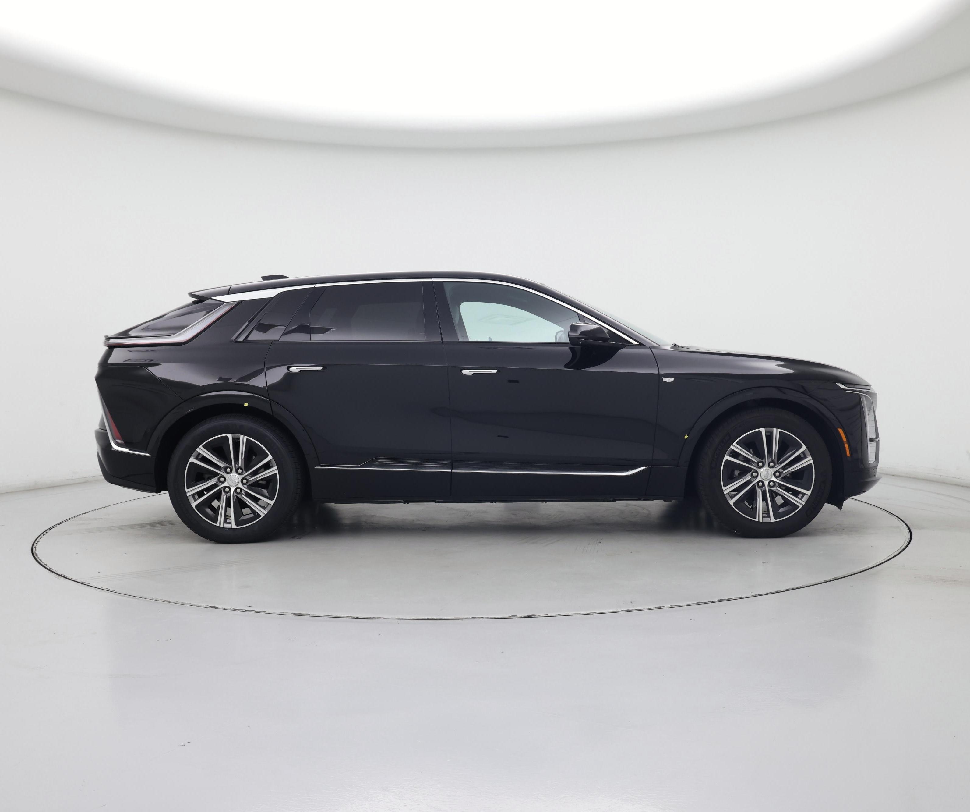 Thumbnail: 2024 Cadillac Lyriq - 7