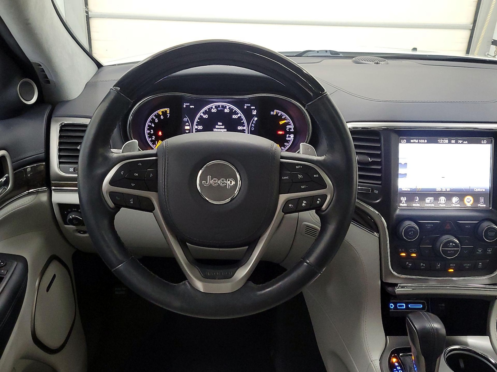 2017 Jeep Grand Cherokee Summit - Photo 11