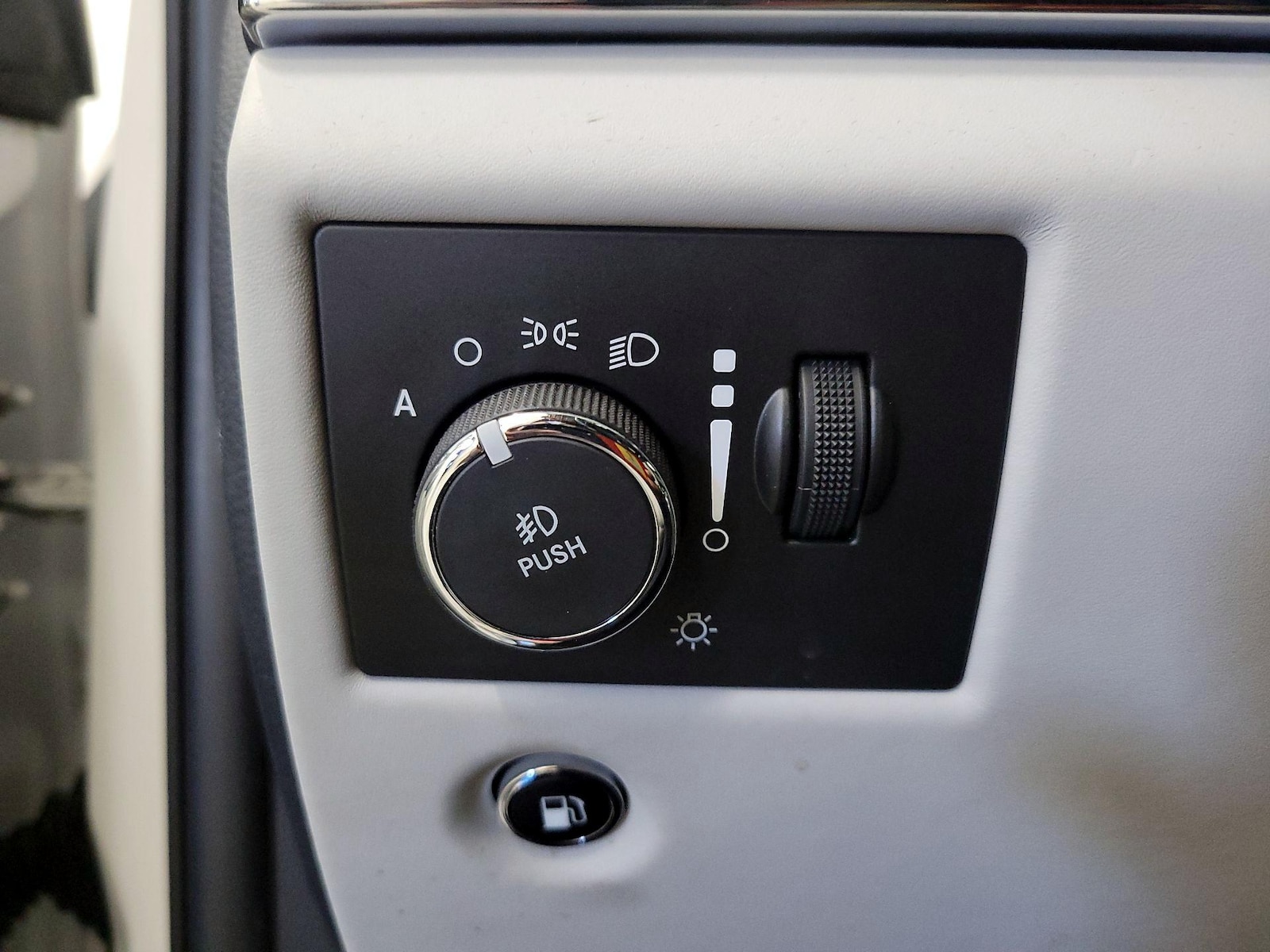2017 Jeep Grand Cherokee Summit - Photo 14